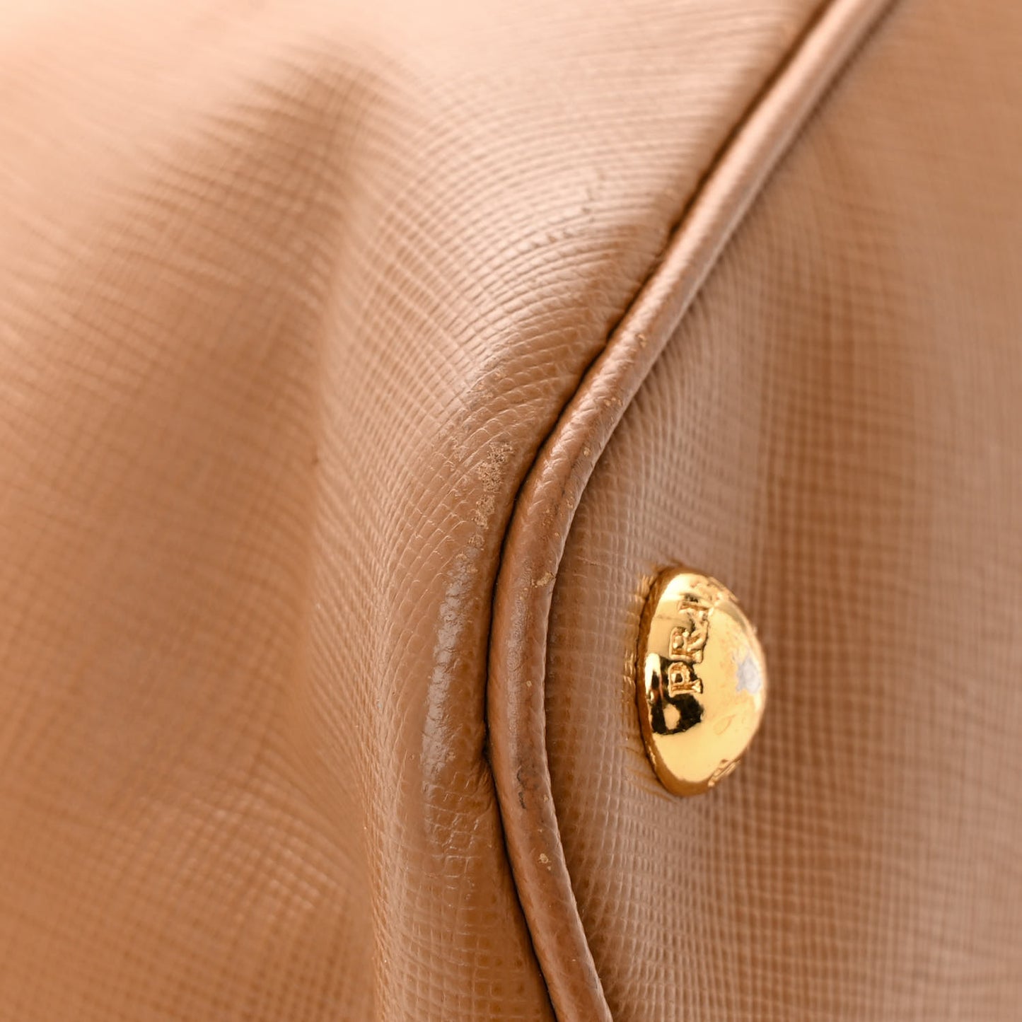 Saffiano Lux Medium Promenade Tote Caramel