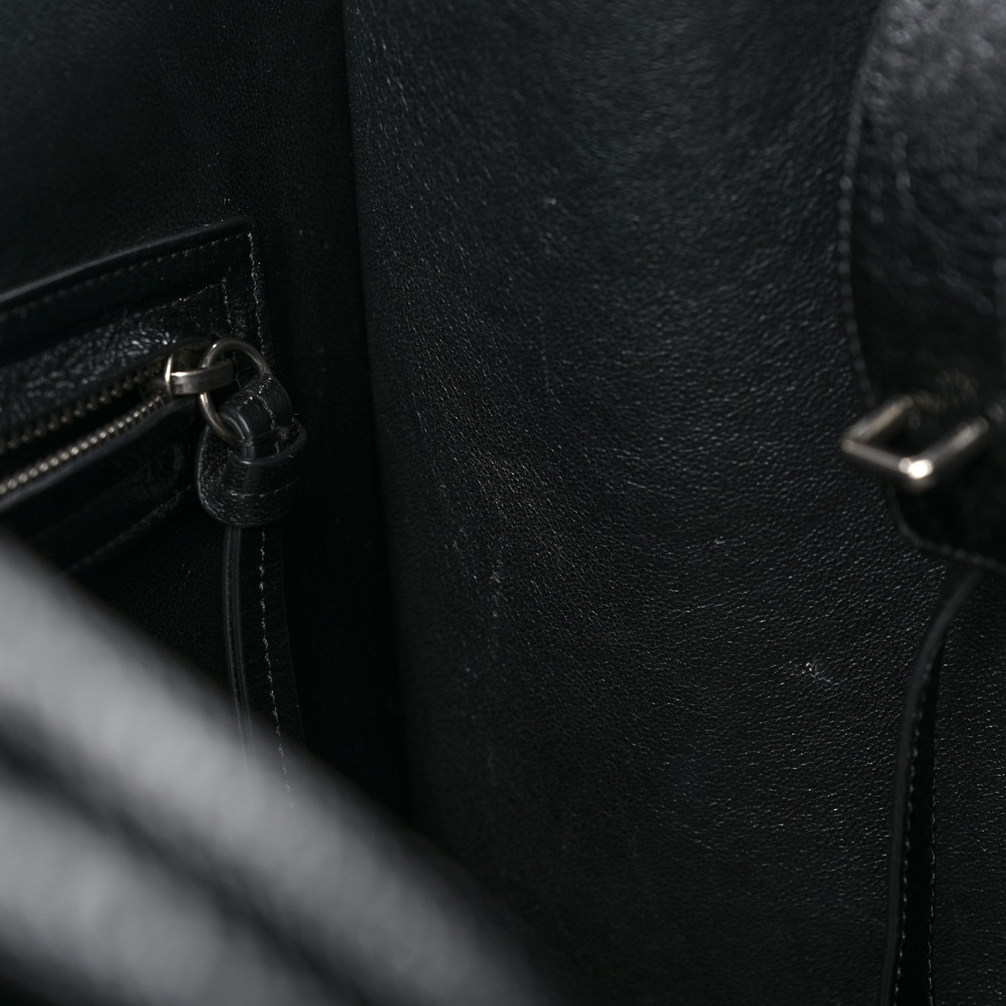 Shiny Goatskin Medium Phantom Luggage Black