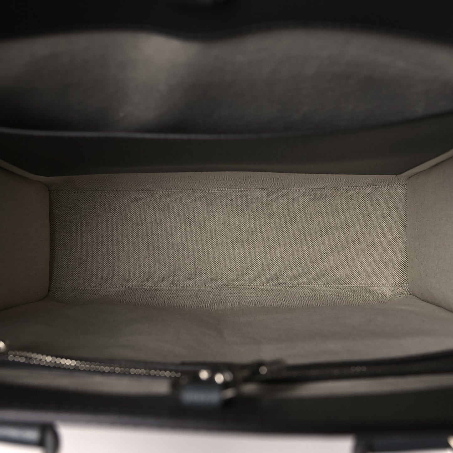 GG Supreme Monogram Textured Dollar Calfskin Medium Ophidia Tote Grey Black Graphite Grey