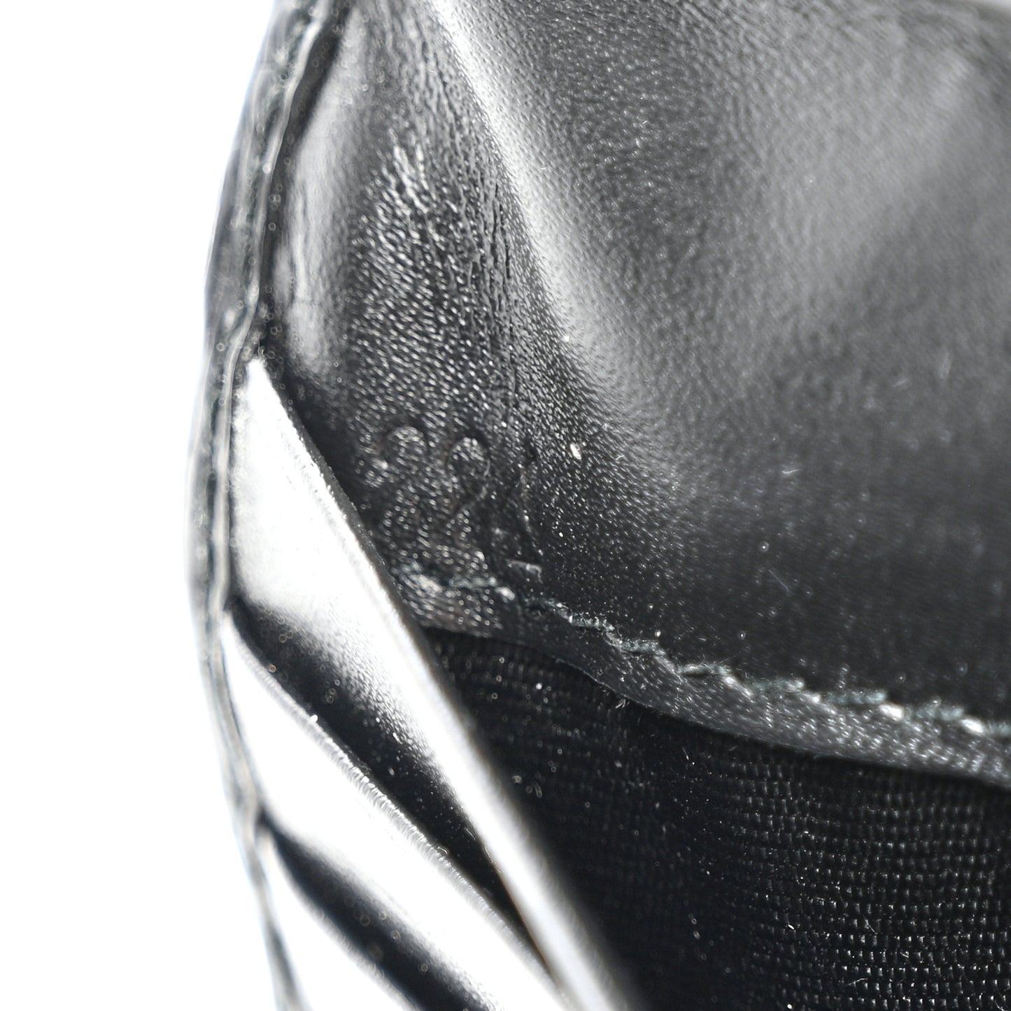 Vitello Move Zip Around Wallet Black