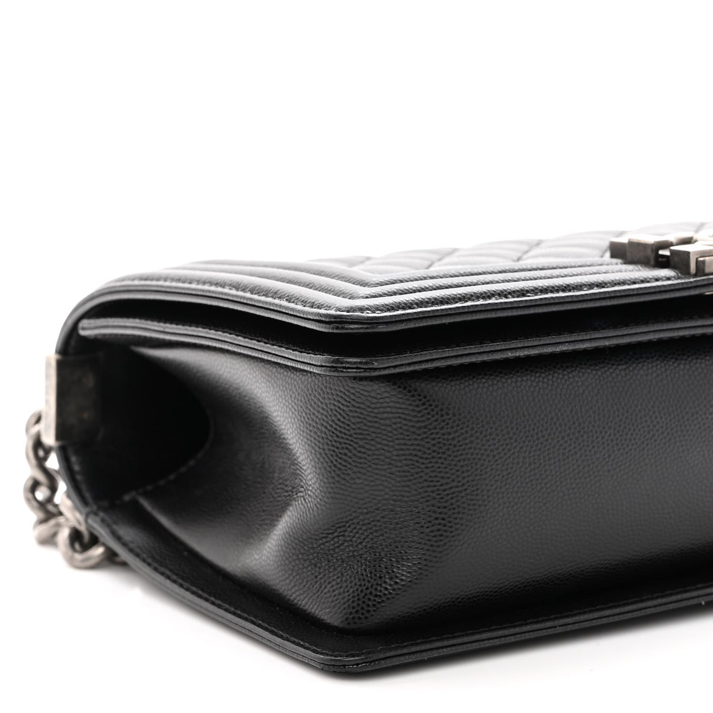 Caviar Quilted Medium Boy Flap Black