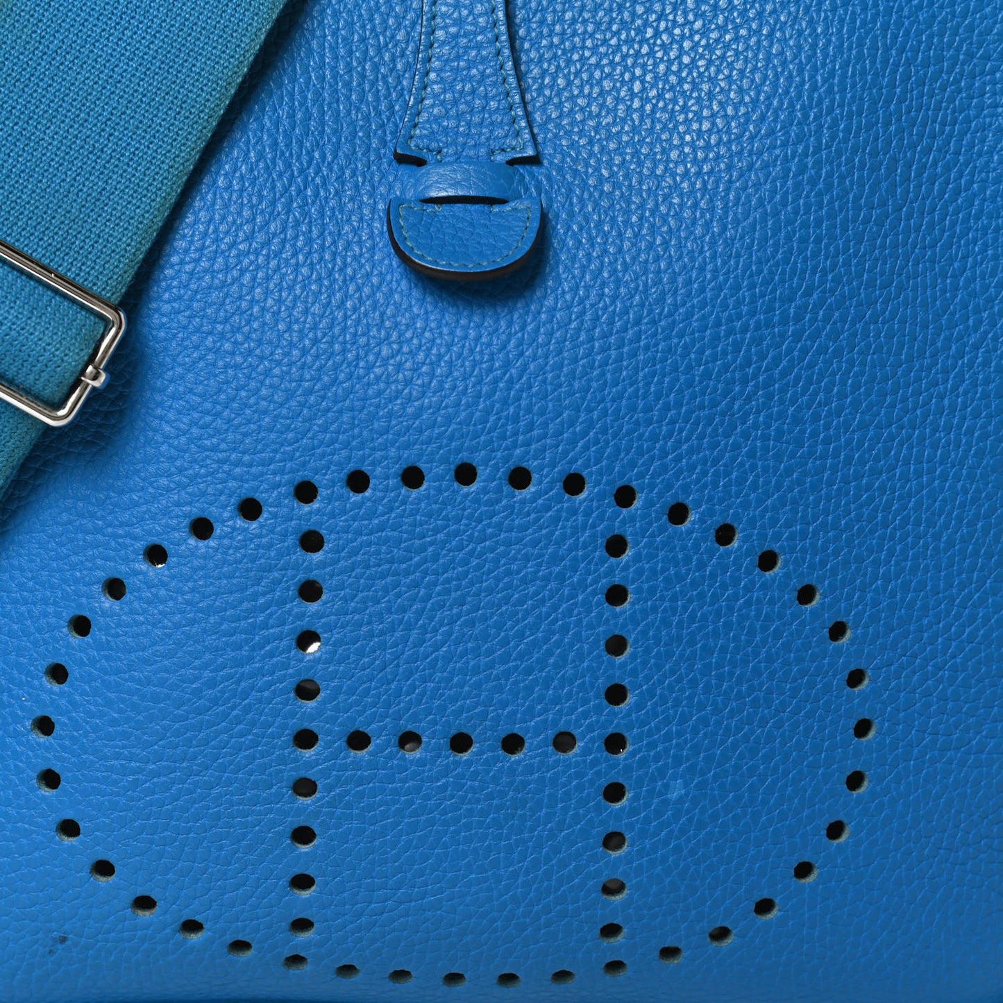Taurillon Clemence Evelyne III PM Bleu Hydra