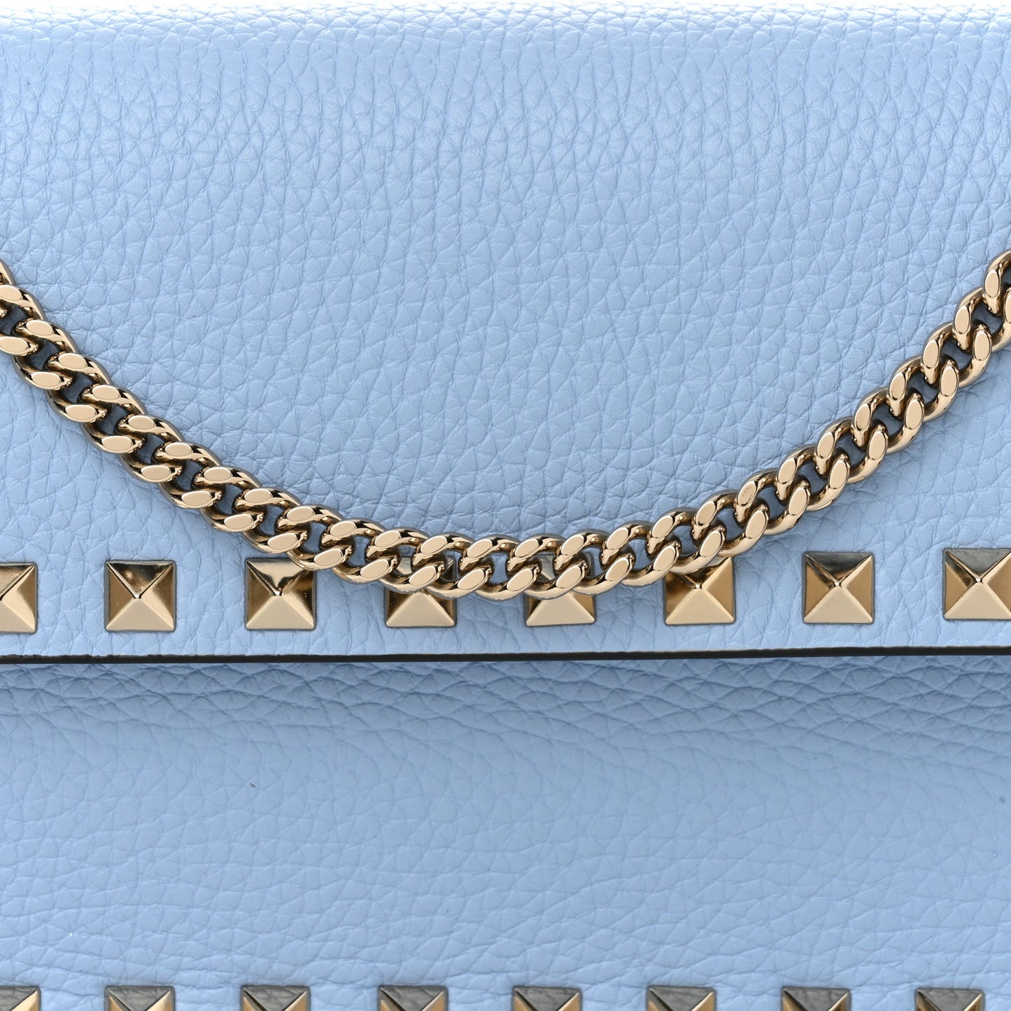 Grainy Calfskin Rockstud Chain Pouch Popeline Blue