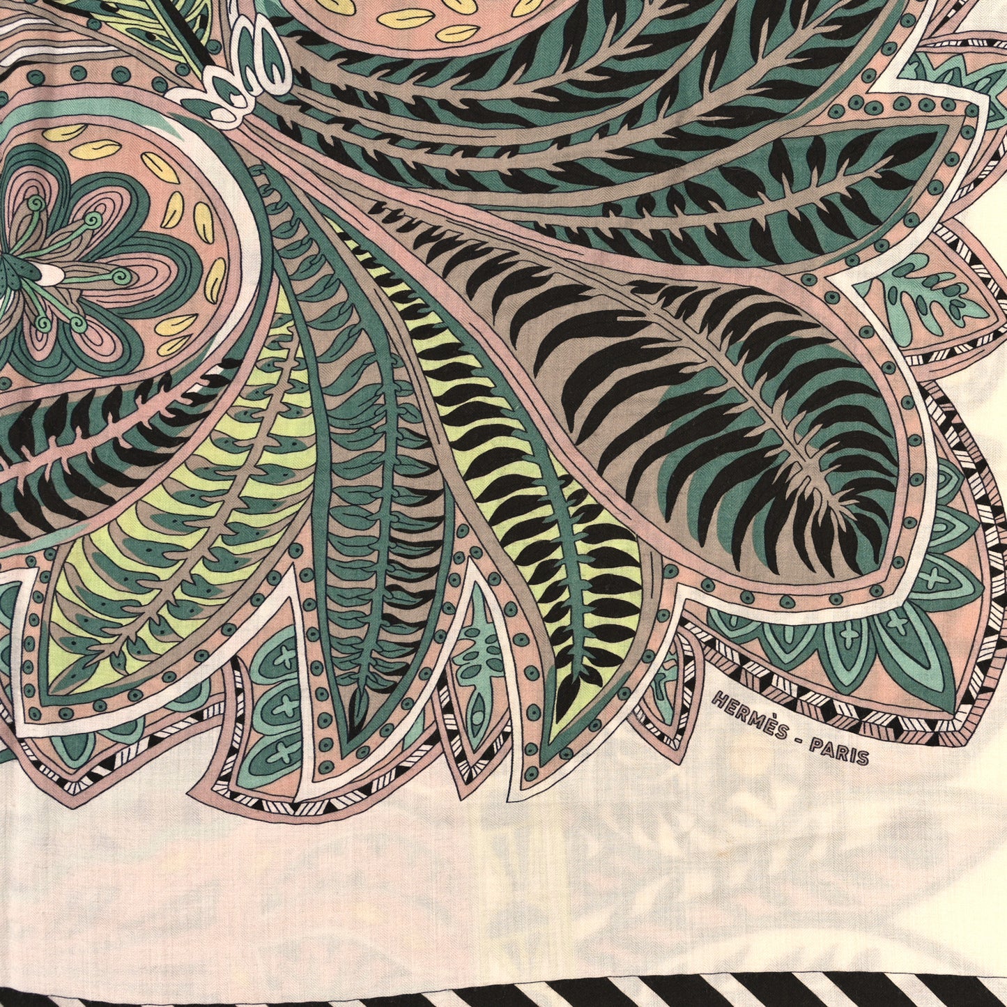 Cashmere Silk Le Jardin De La Maharani Recadre Shawl 140 White Vert Amande Beige Rose