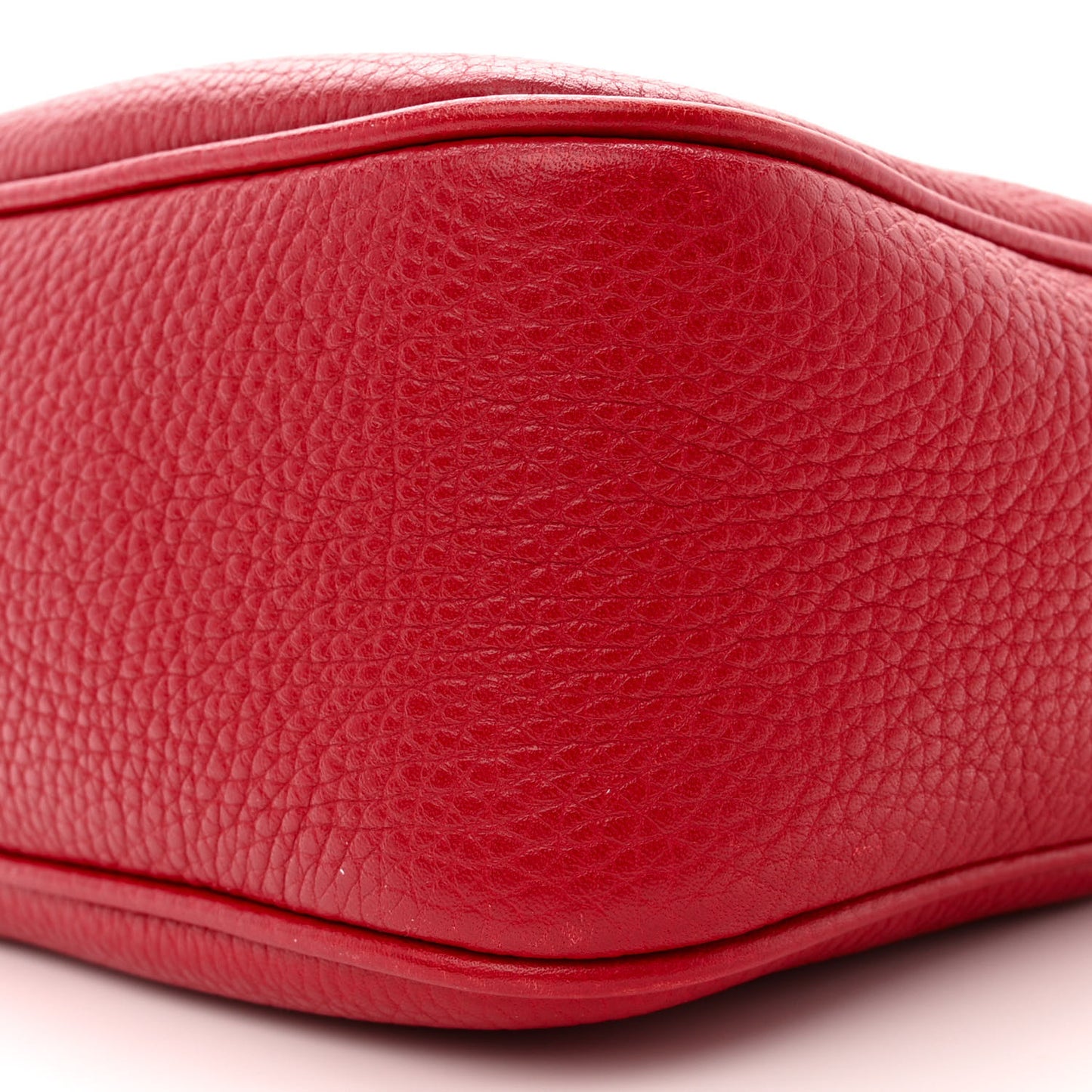 Pebbled Calfskin Small Soho Disco Bag Tabasco Red