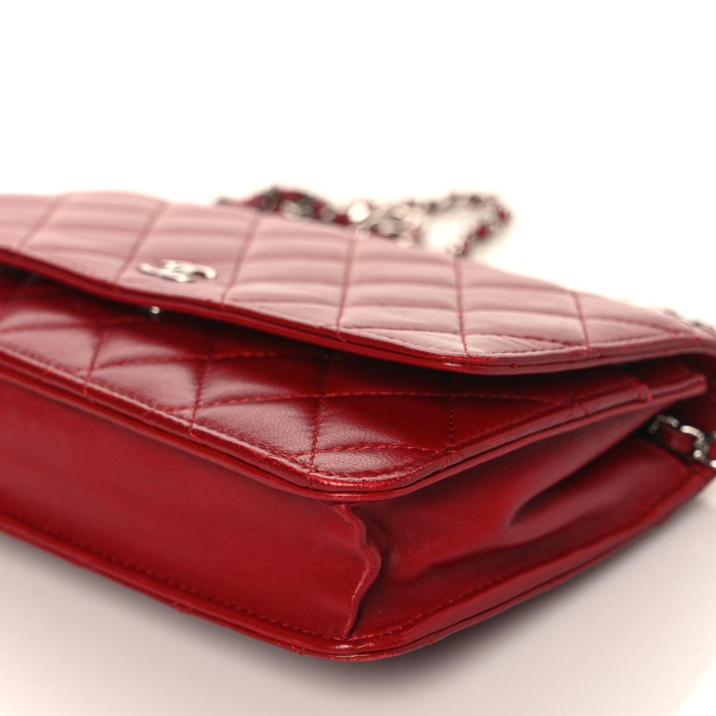 Lambskin Quilted Wallet On Chain WOC Red