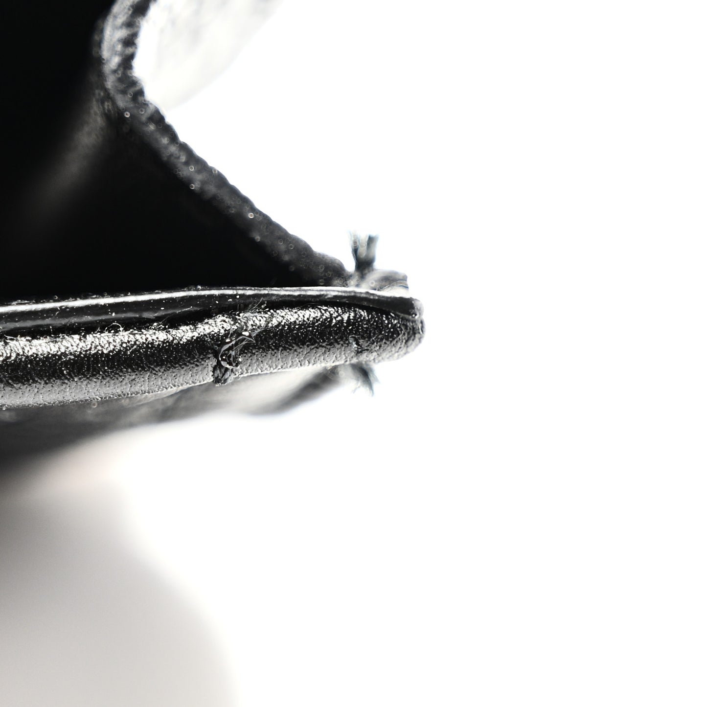 Supple Calfskin Cannage Caro Airpod Pro Case Belt 70 Black