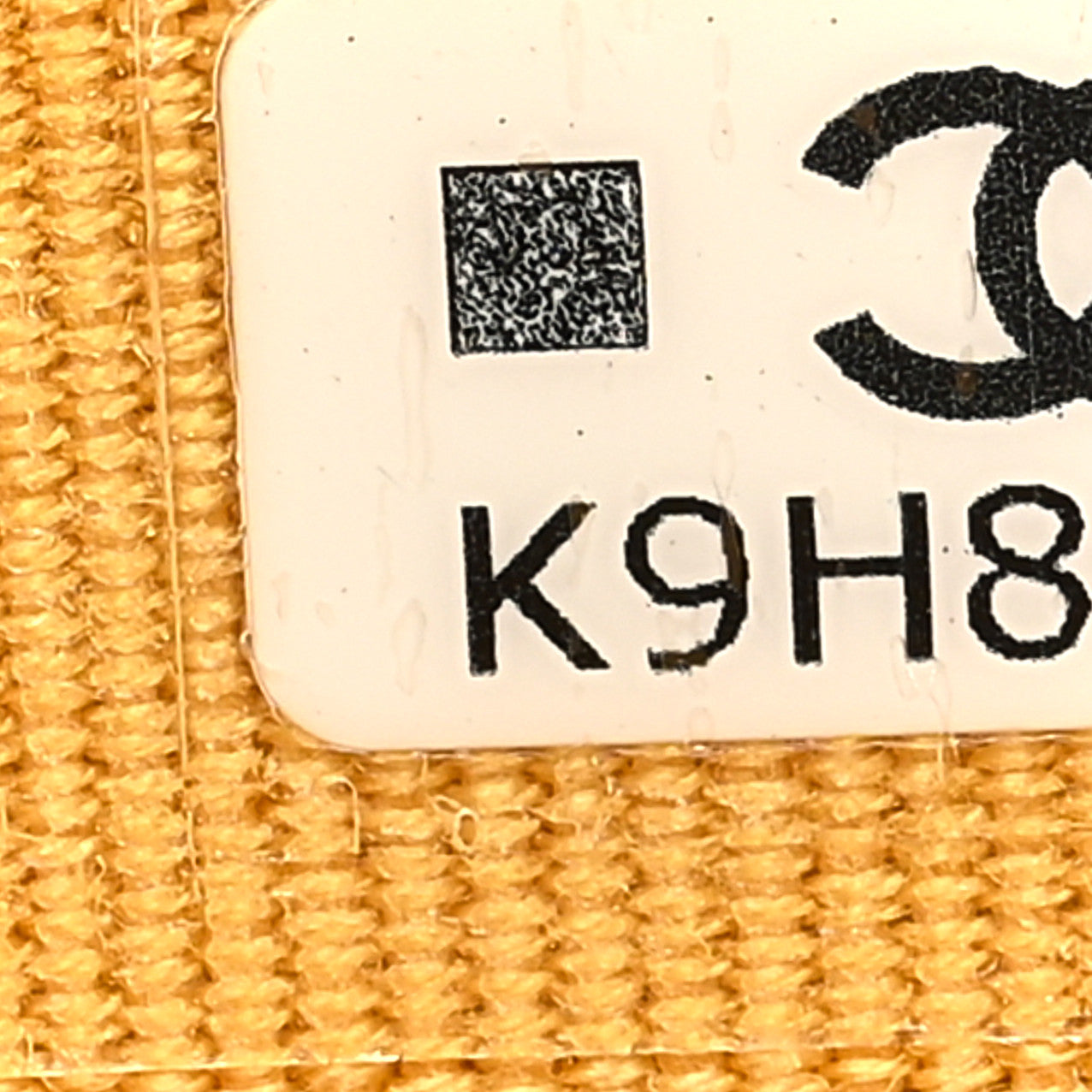 Caviar Quilted CC Zip Around Card Holder Yellow