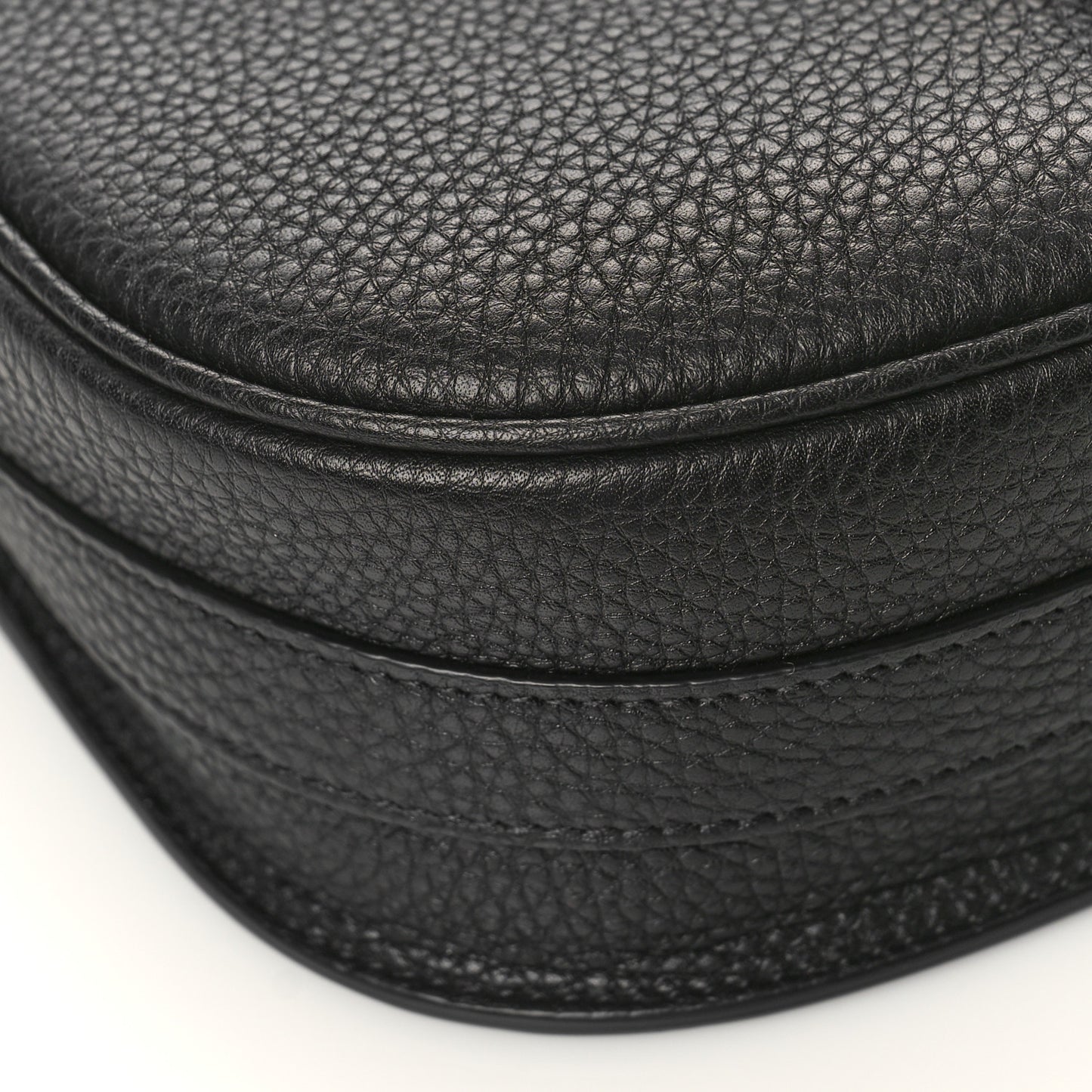 Grained Calfskin Medium Bobby Flap Black