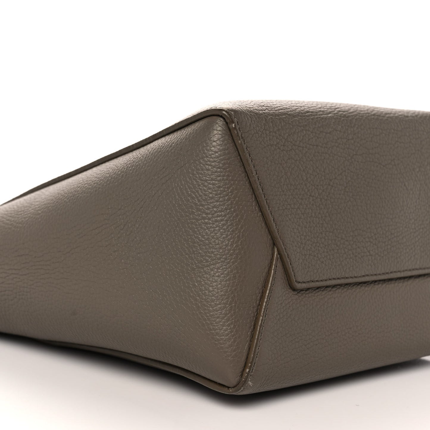 Soft Grained Calfskin Small Sangle Bucket Bag Taupe