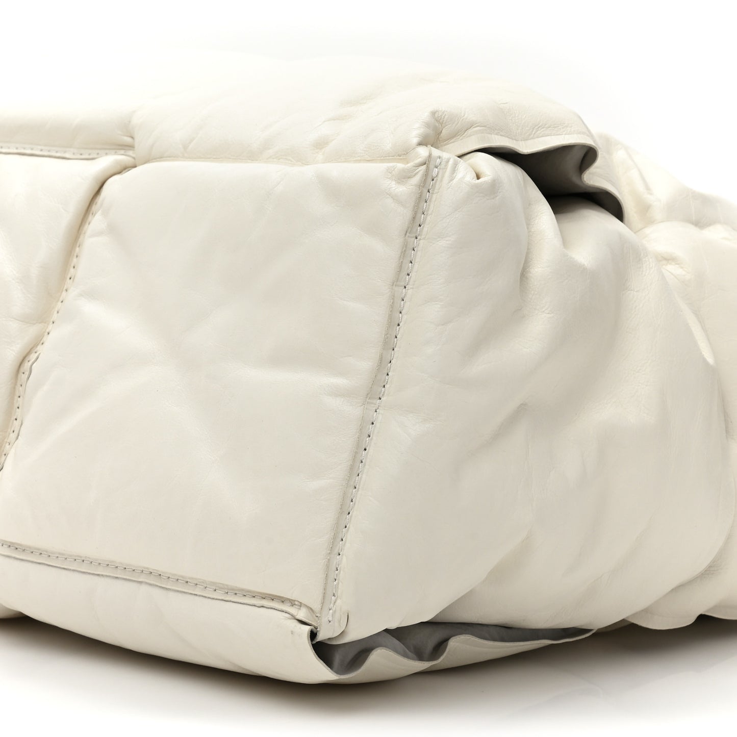 Calfskin Maxi Intrecciato BV Squash Tote White
