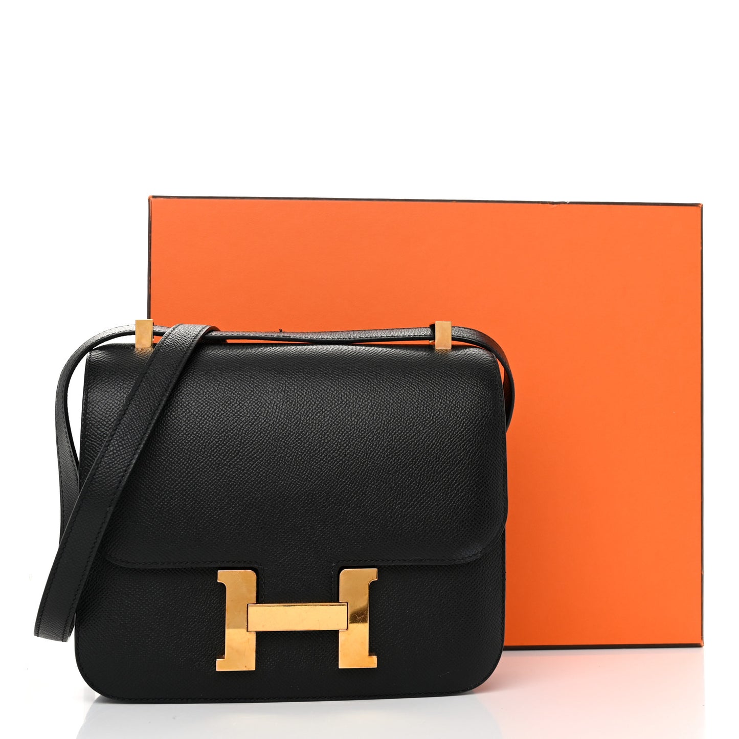 Epsom Constance 24 Black