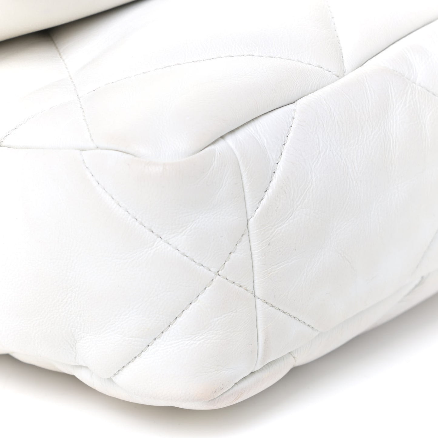 Goatskin Quilted Medium Chanel 19 Flap White