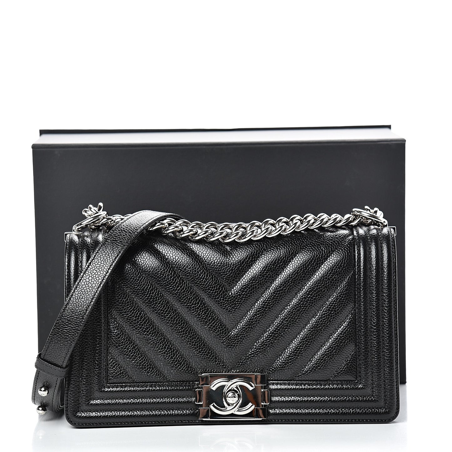 Caviar Chevron Quilted Medium Boy Flap Black