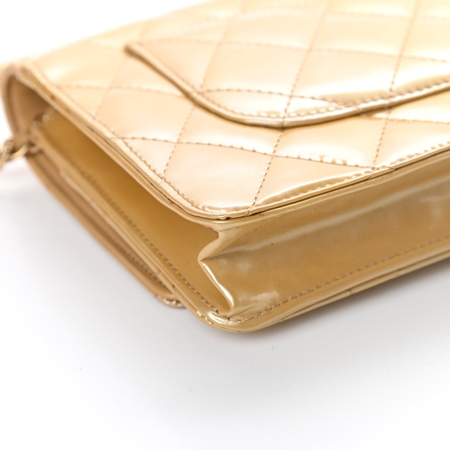 Metallic Patent Quilted Wallet On Chain WOC Gold