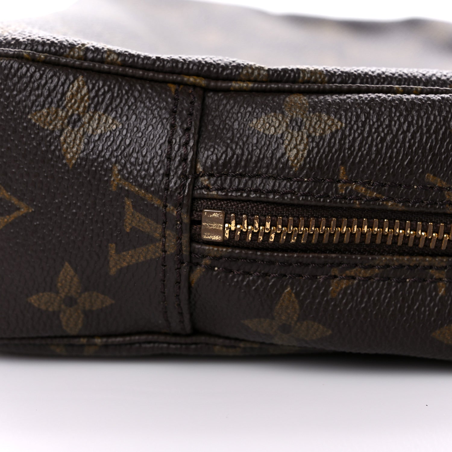 Louis Vuitton Monogram Trousse Toilette 23 9 of 11