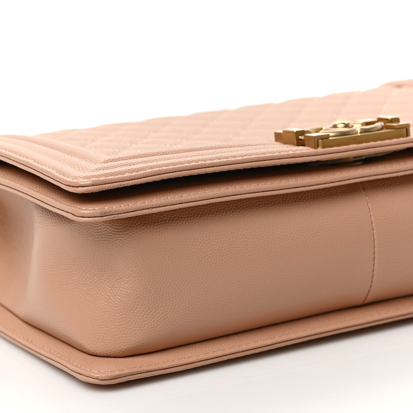 Caviar Quilted New Medium Boy Flap Camel