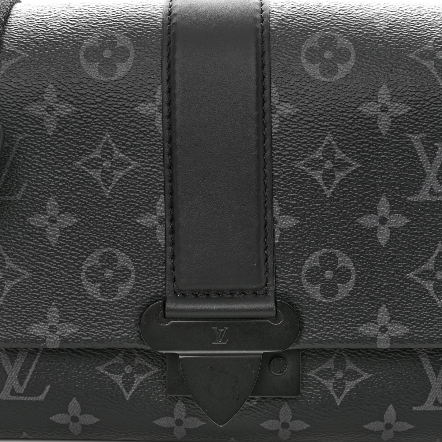 Monogram Eclipse S-Cape Messenger