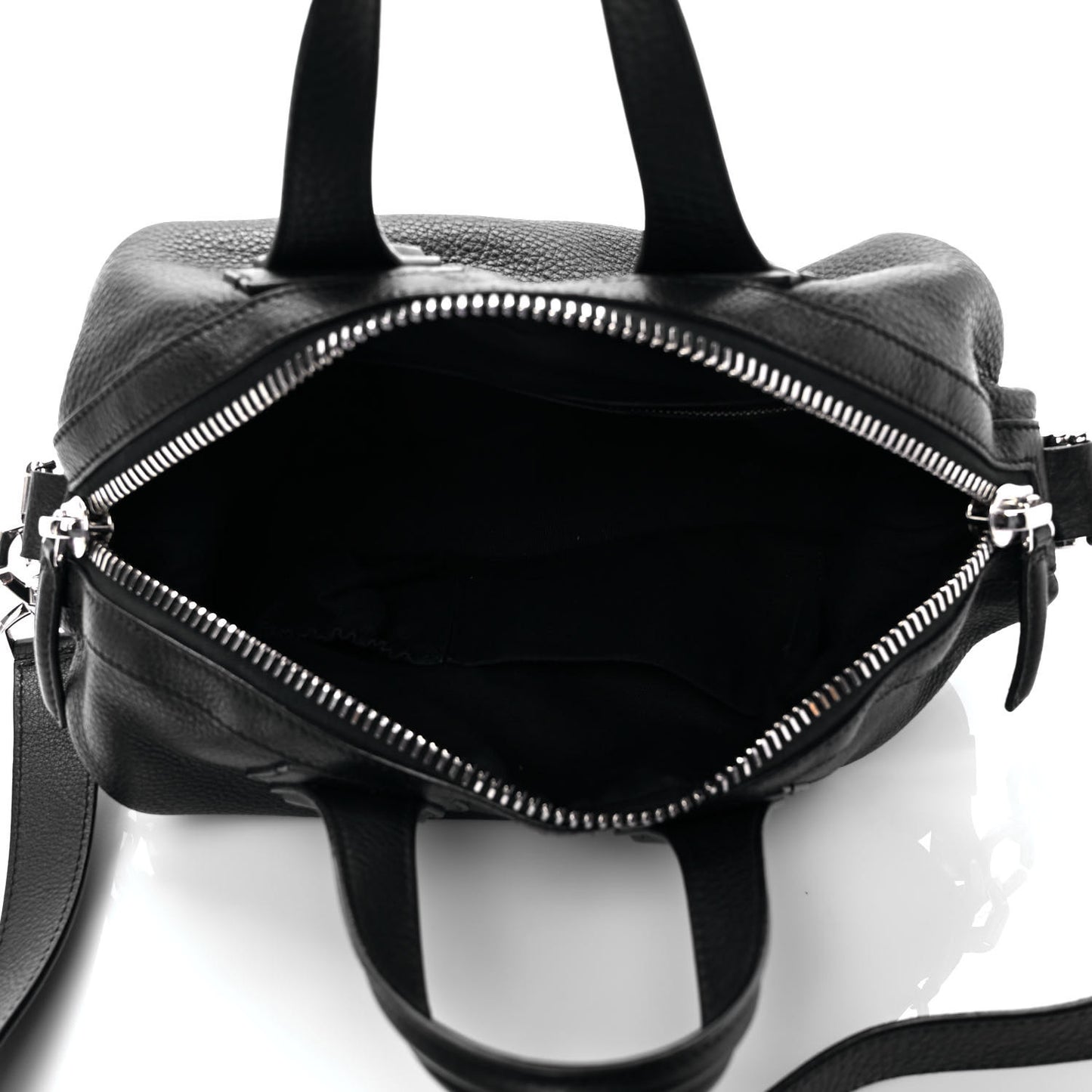 Pebbled Calfskin Medium Nightingale Black