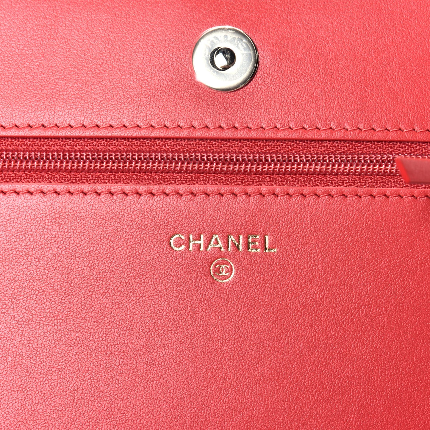 Caviar Quilted Boy Wallet On Chain WOC Red