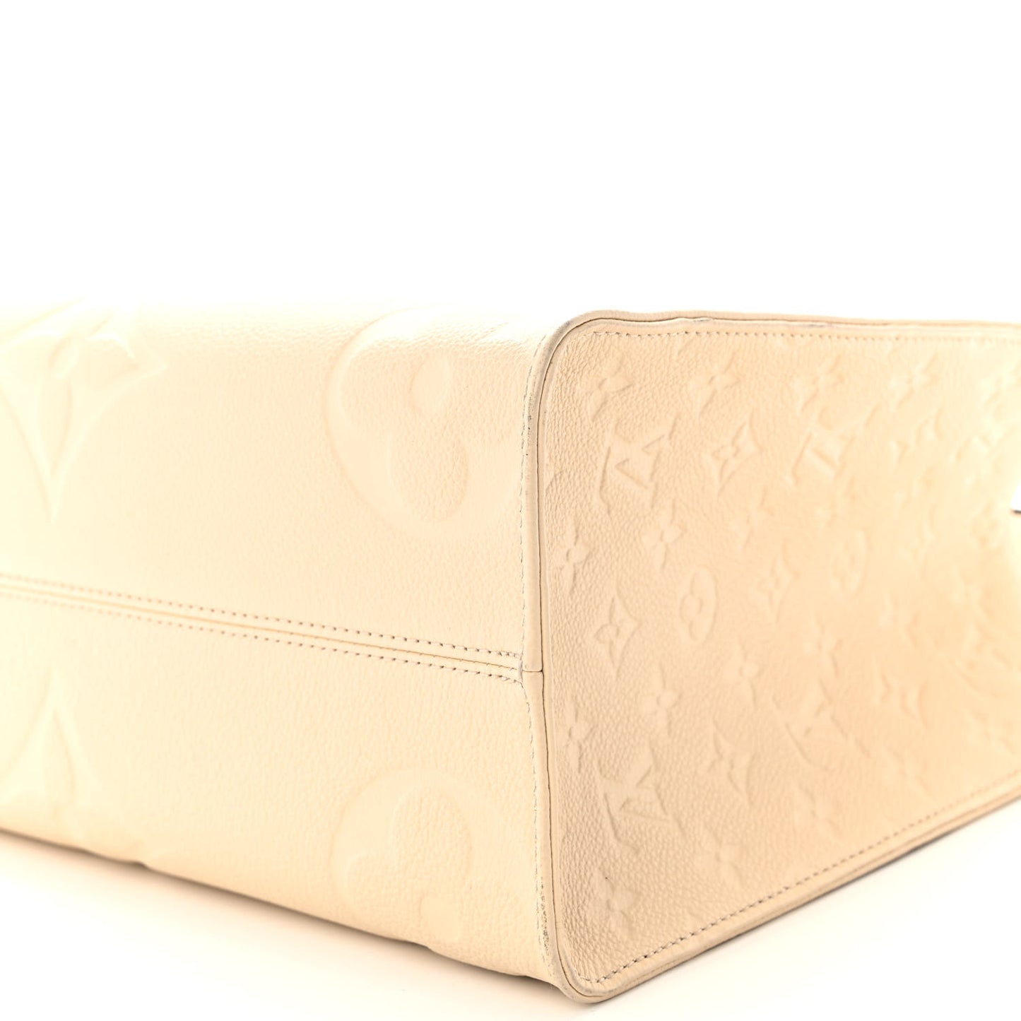 Empreinte Monogram Giant Onthego MM Creme