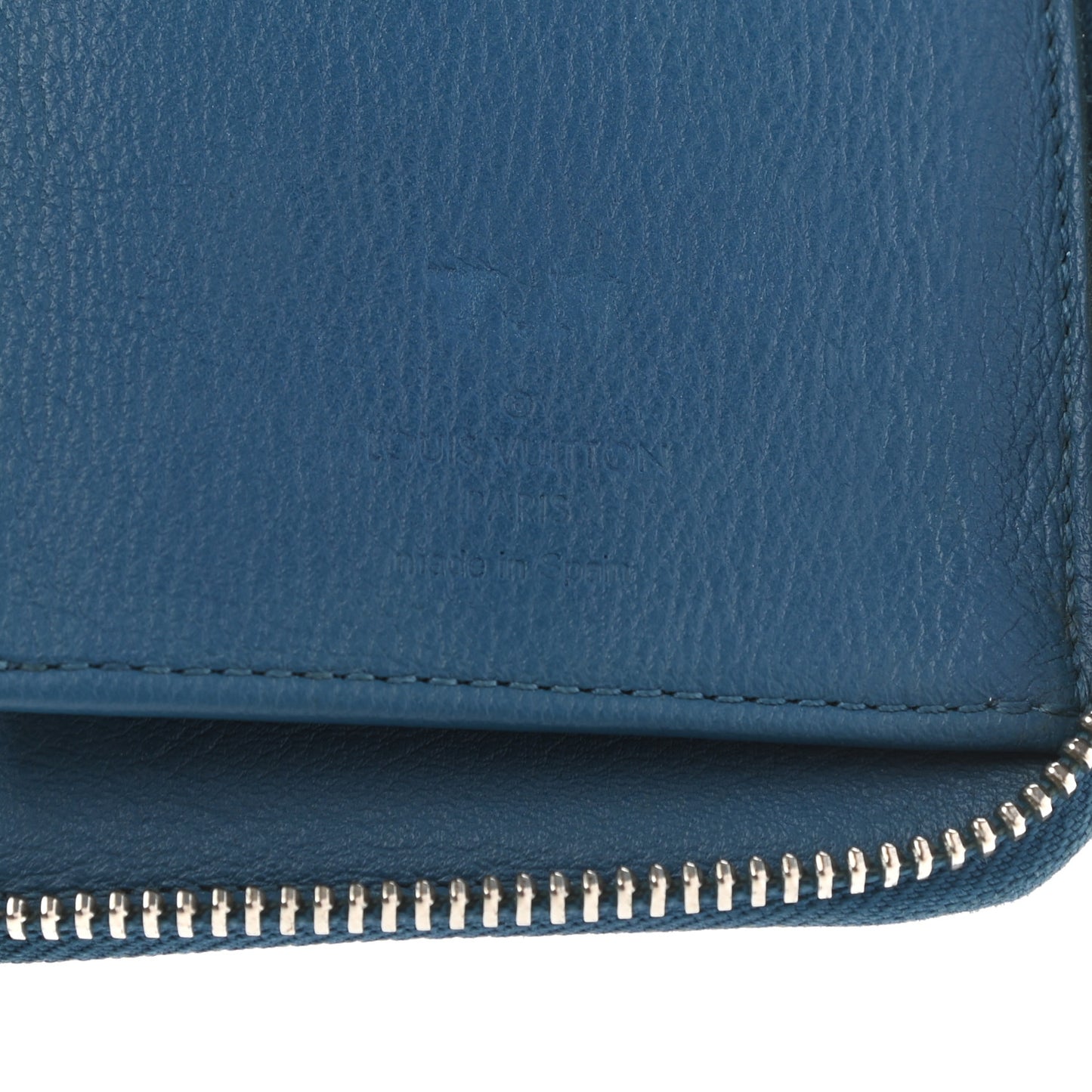 Taurillon Vertical Zippy Wallet Bleu Canard