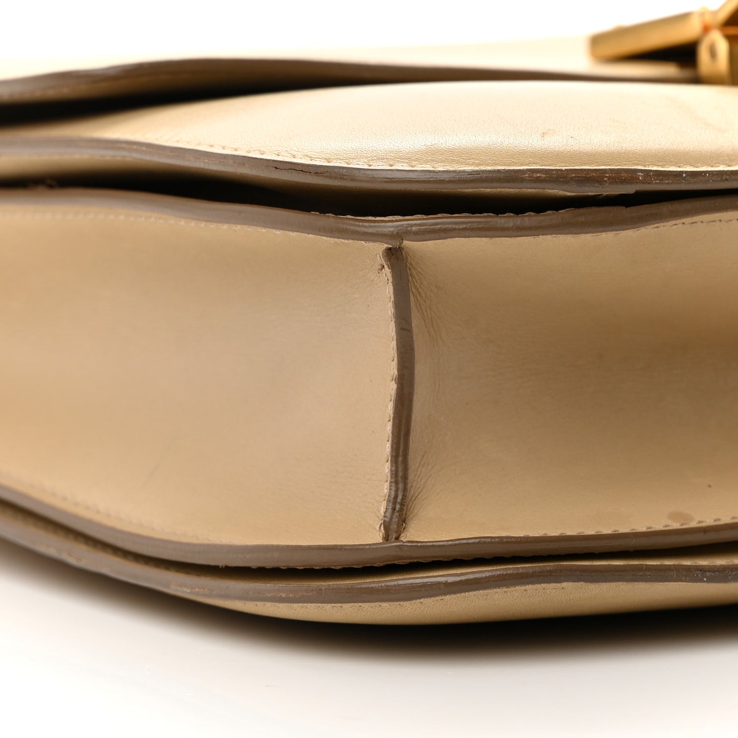 Box Calfskin Medium Classic Box Flap Bag Powder