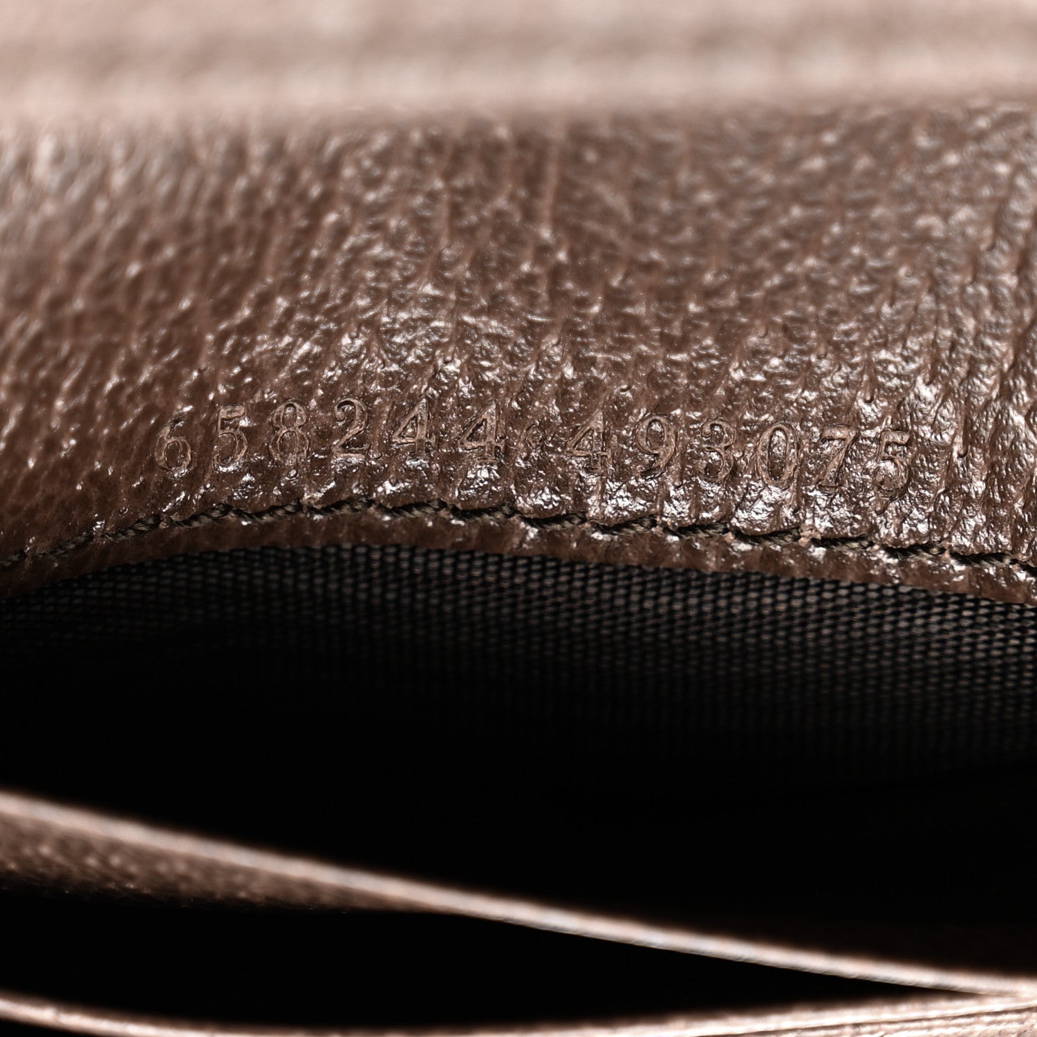 Gucci Monogram Jumbo GG Textured Dollar Calfskin Diana Card Case Wallet Camel Ebony New Acero 7 of 8