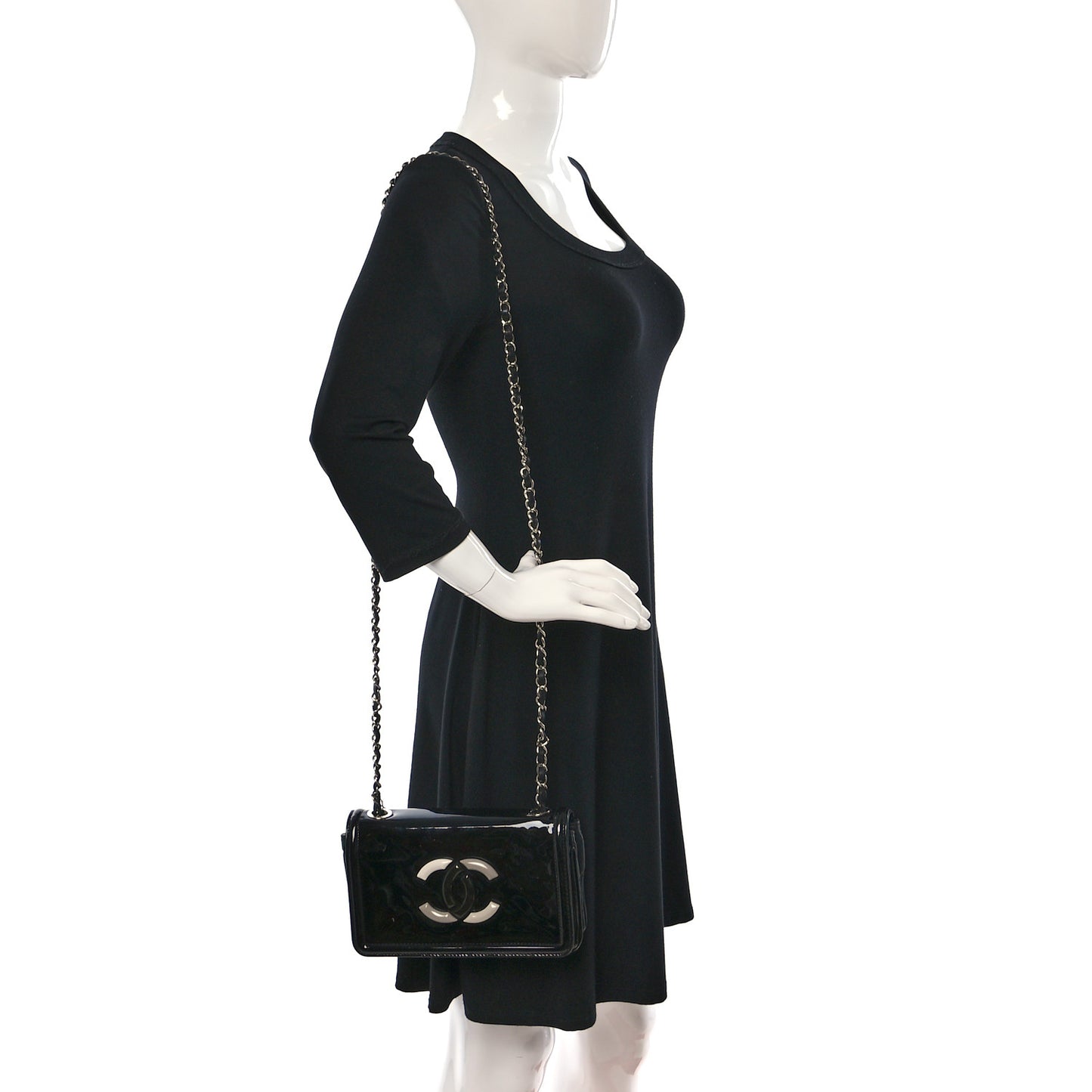 Patent Lipstick Wallet On Chain Black