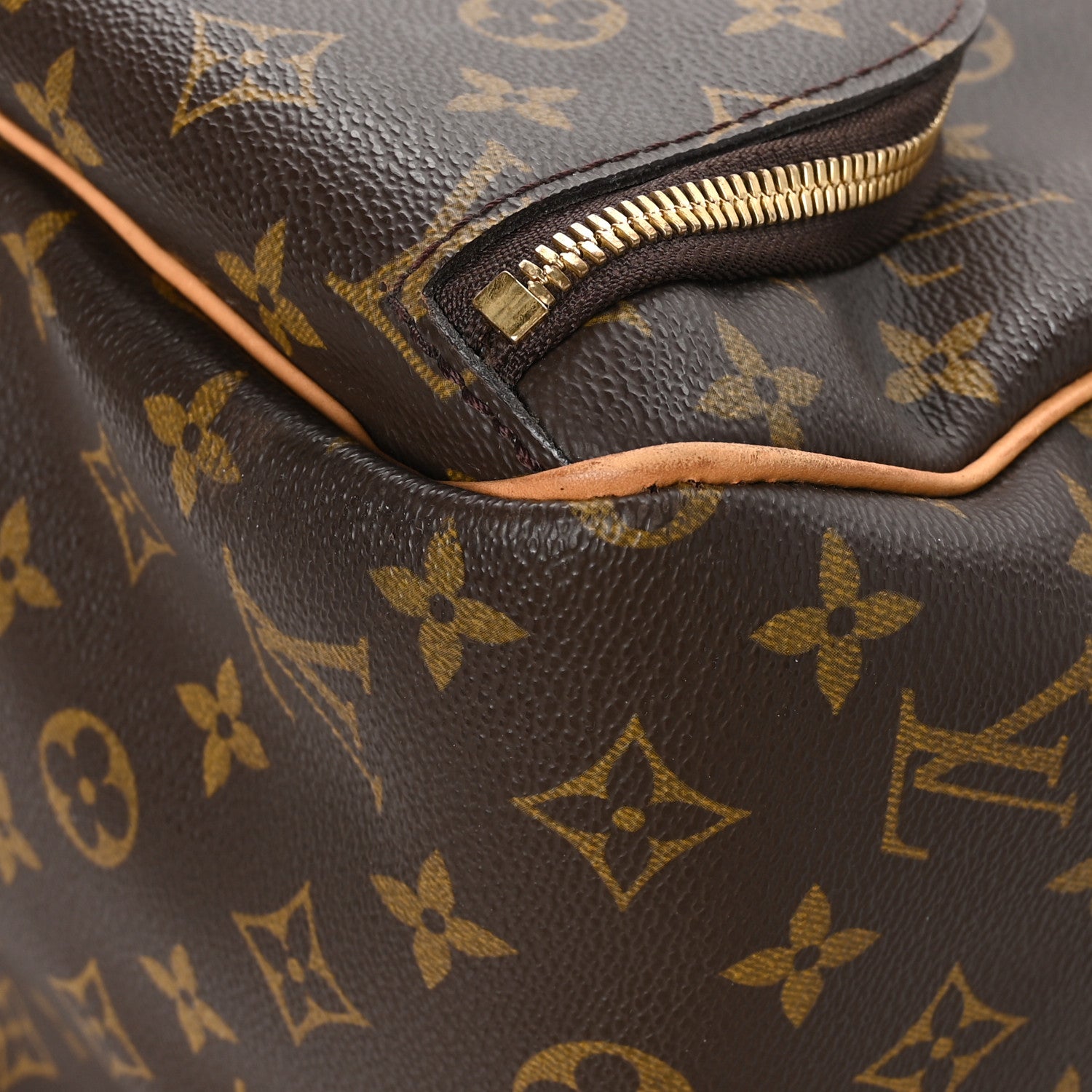 Louis Vuitton Monogram Evasion Sports Bag 9 of 12