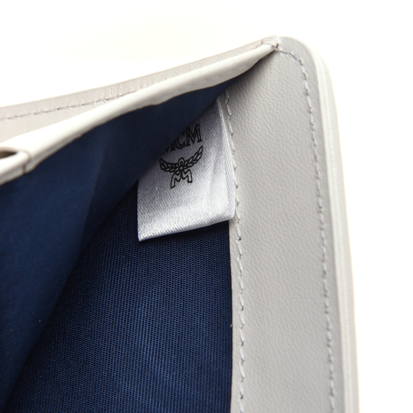 Skyoptic Visetos Mini Zip Around Wallet White