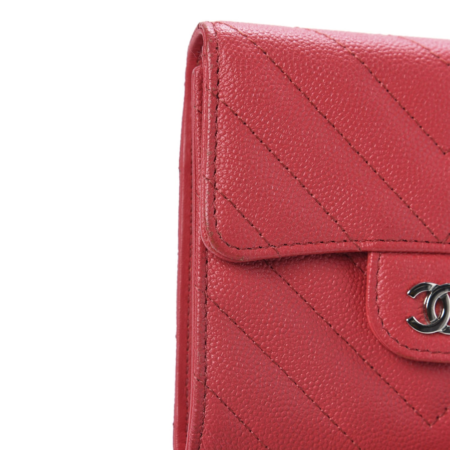 Caviar Chevron Quilted Compact Flap Wallet Red
