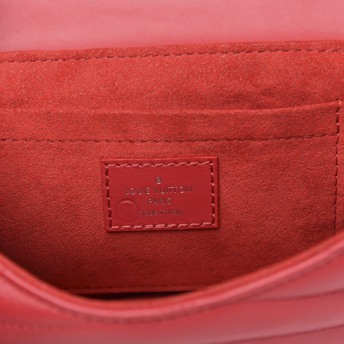 Calfskin Love Lock New Wave Chain MM Scarlet