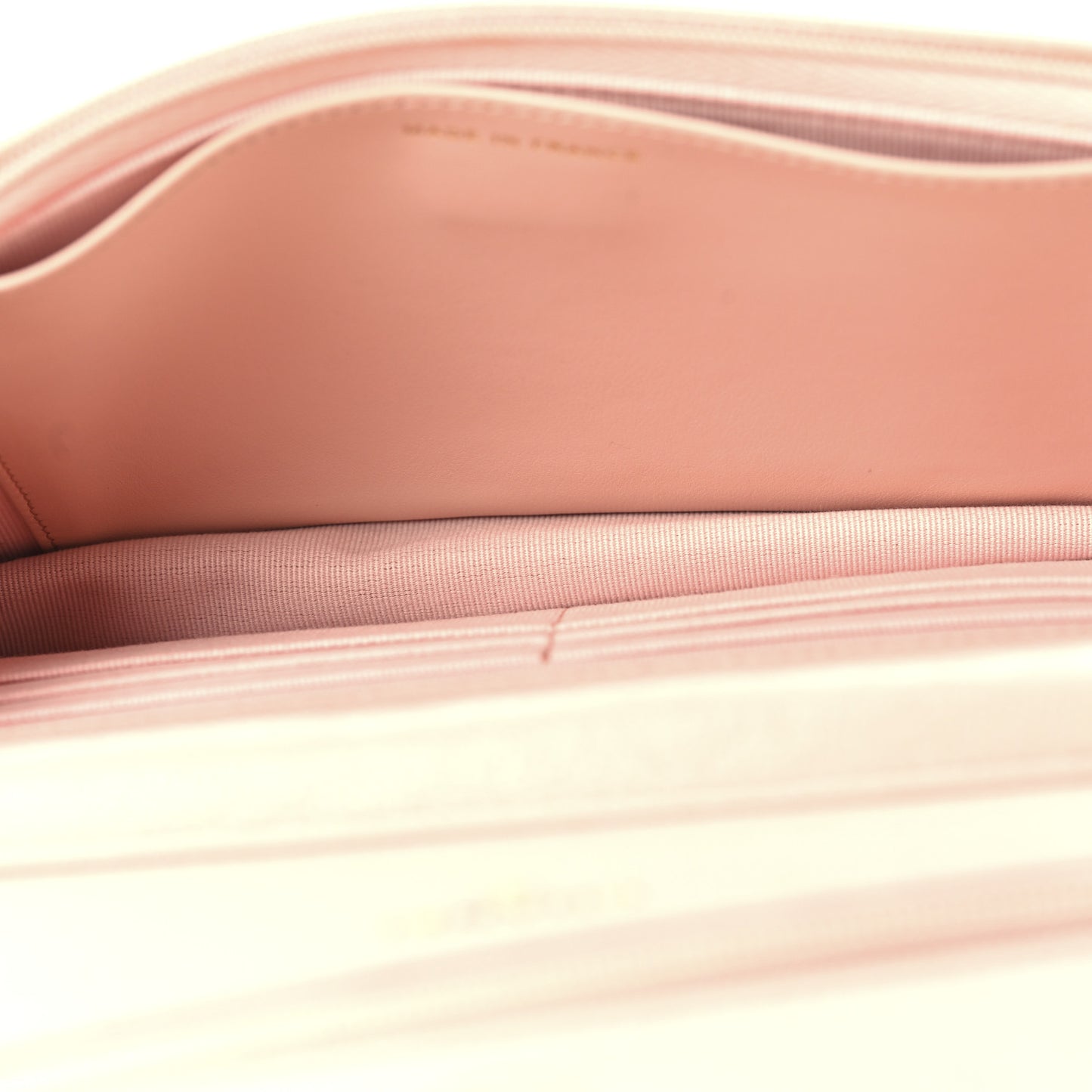 Caviar Quilted Wallet on Chain WOC Light Pink