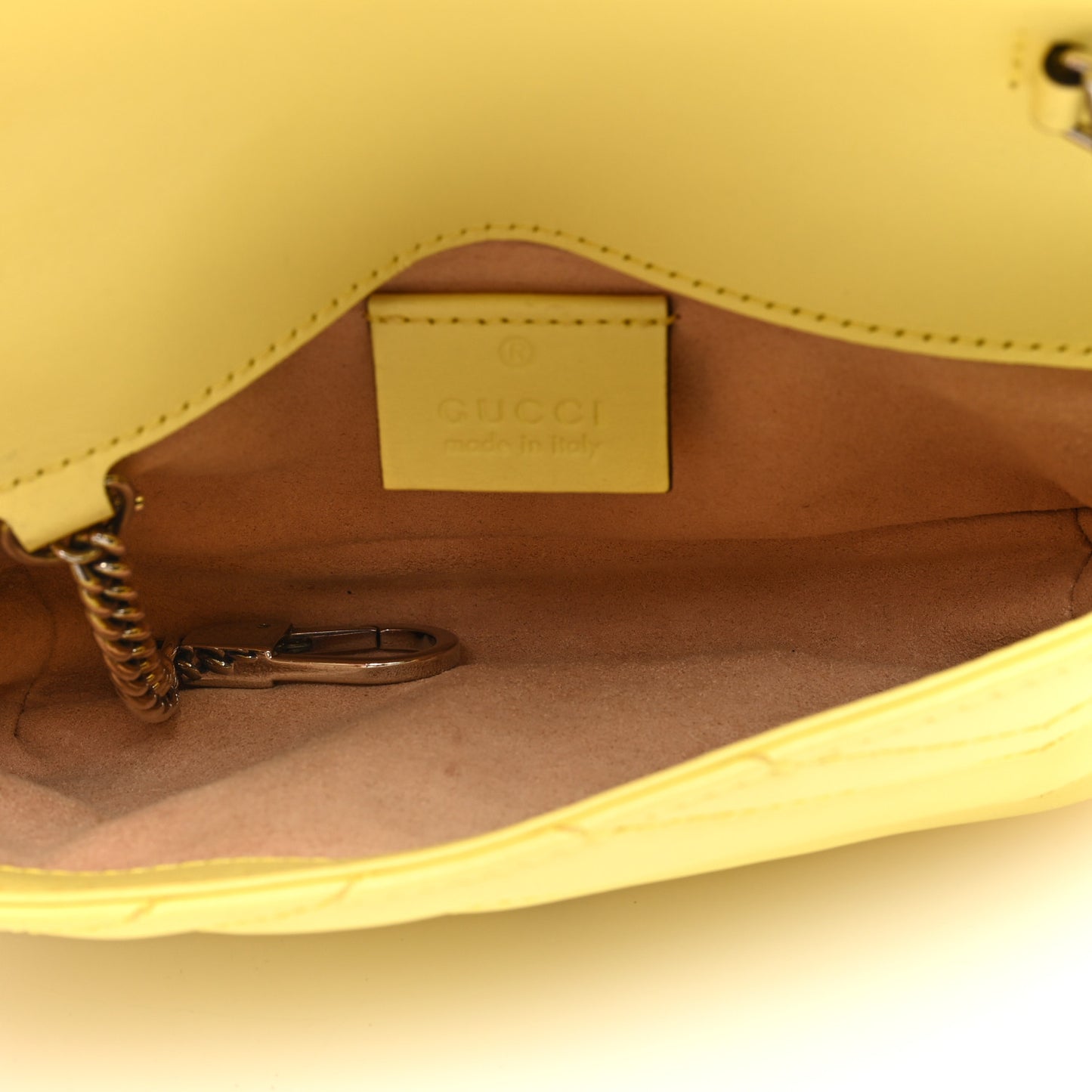 Calfskin Matelasse Super Mini GG Marmont Shoulder Bag Banana