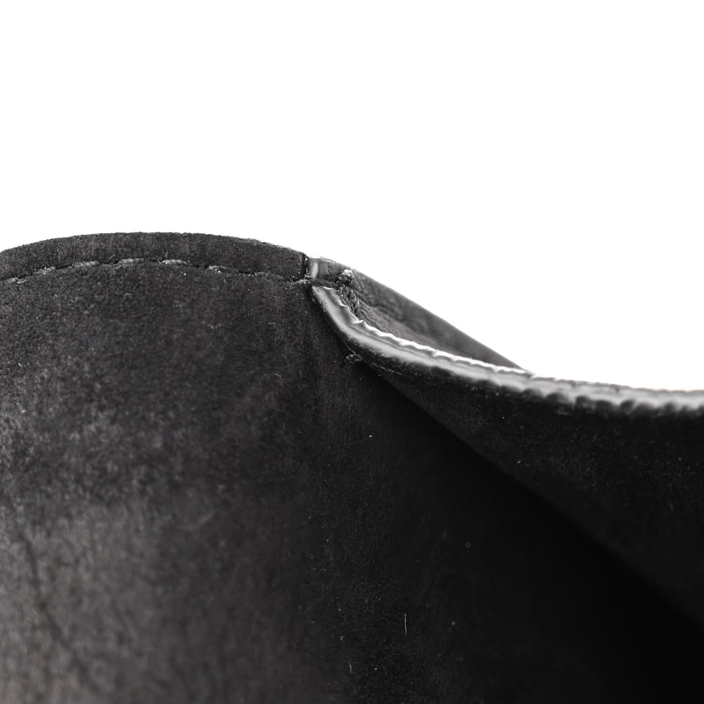 Ultra Matte Calfskin Saddle Belt Clutch Black