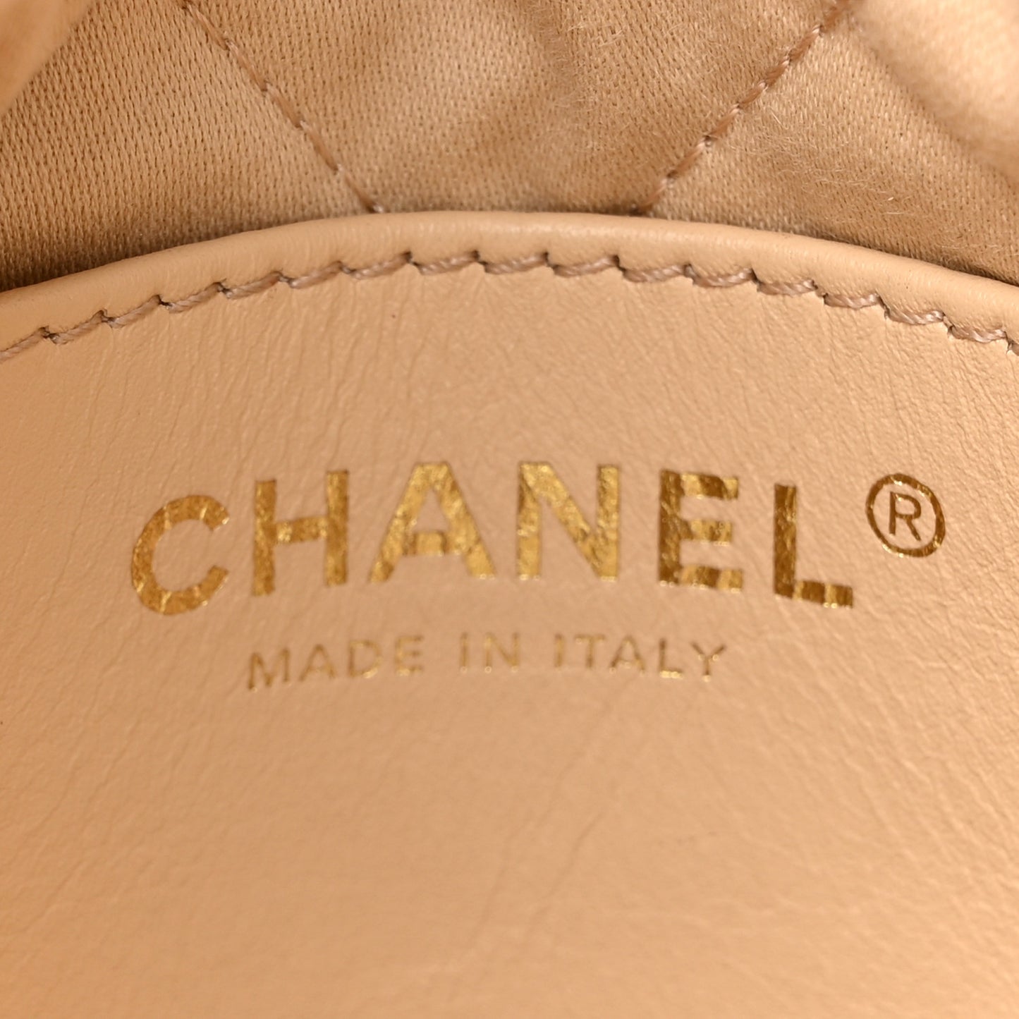 Shiny Calfskin Quilted Mini Chanel 22 White