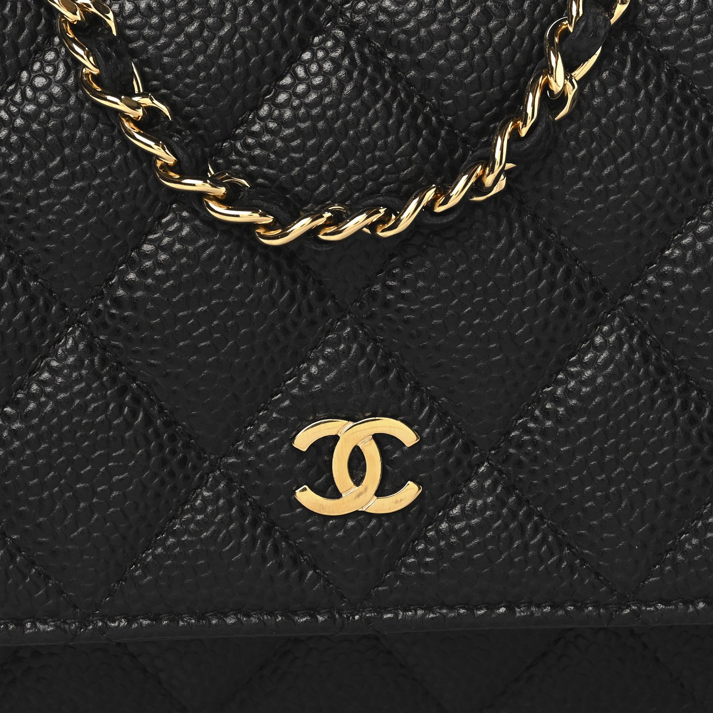 Caviar Quilted Wallet on Chain WOC Black