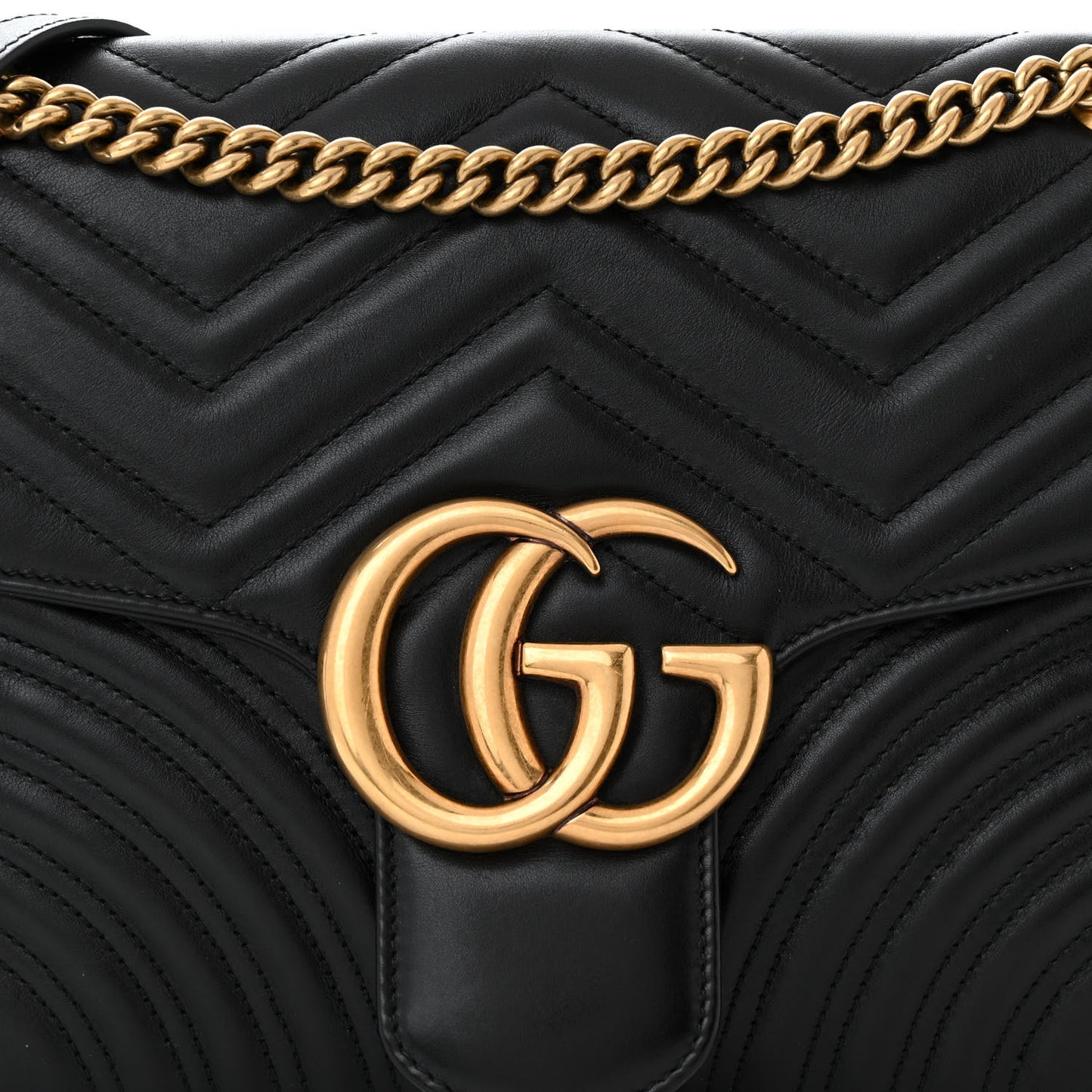 Calfskin Matelasse Medium GG Marmont Shoulder Bag Black