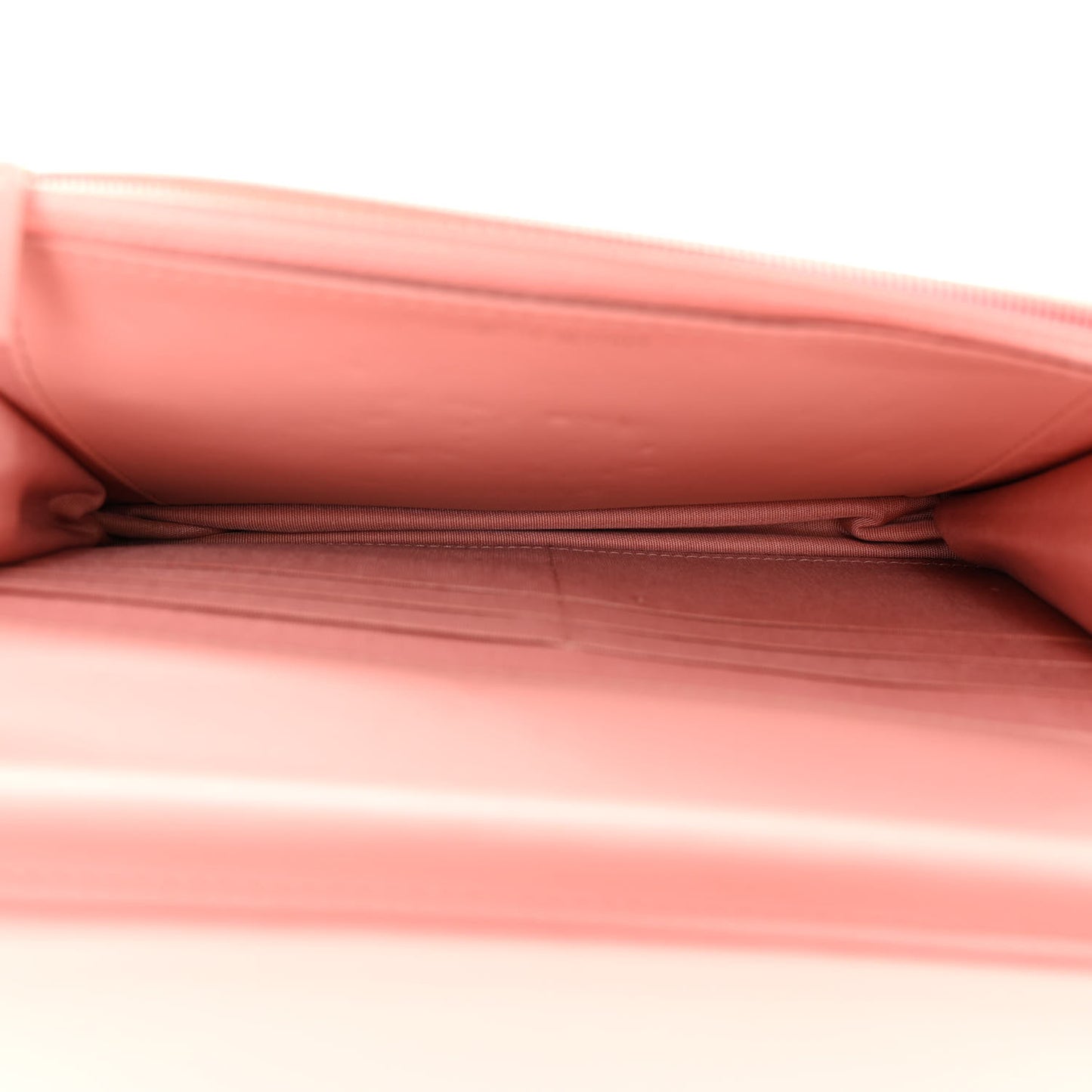 Caviar Quilted Boy Wallet On Chain WOC Pink
