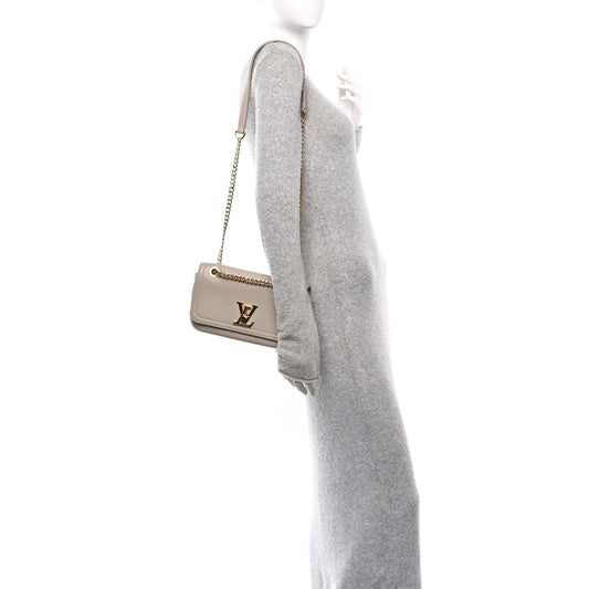 Grained Calfskin Lockme Chain East West Greige