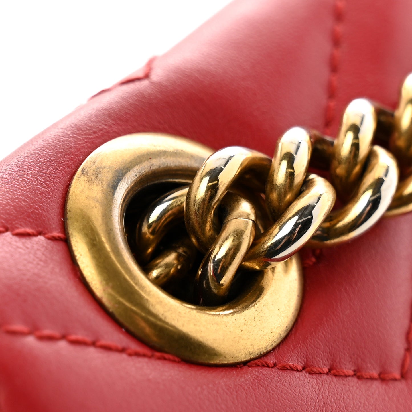 Calfskin Matelasse Small GG Marmont Shoulder Bag Hibiscus Red