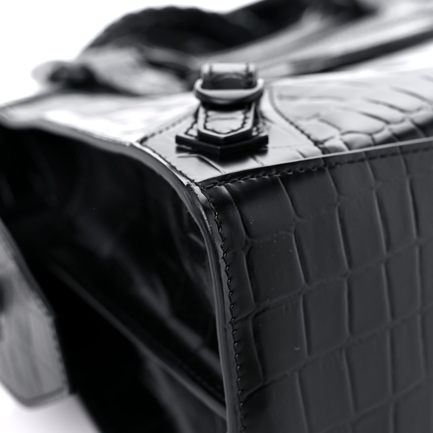 Semi Shiny Calfskin Crocodile Embossed Neo Classic Black Hardware S City Black