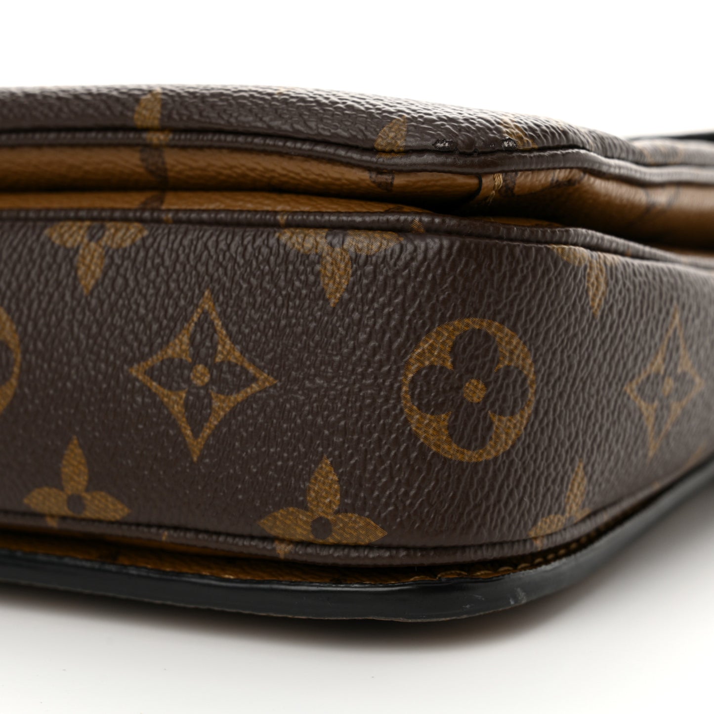 Reverse Monogram Pochette Metis