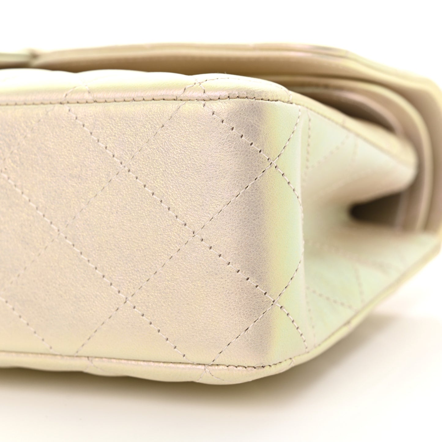 Iridescent Lambskin Quilted Medium Double Flap Ivory
