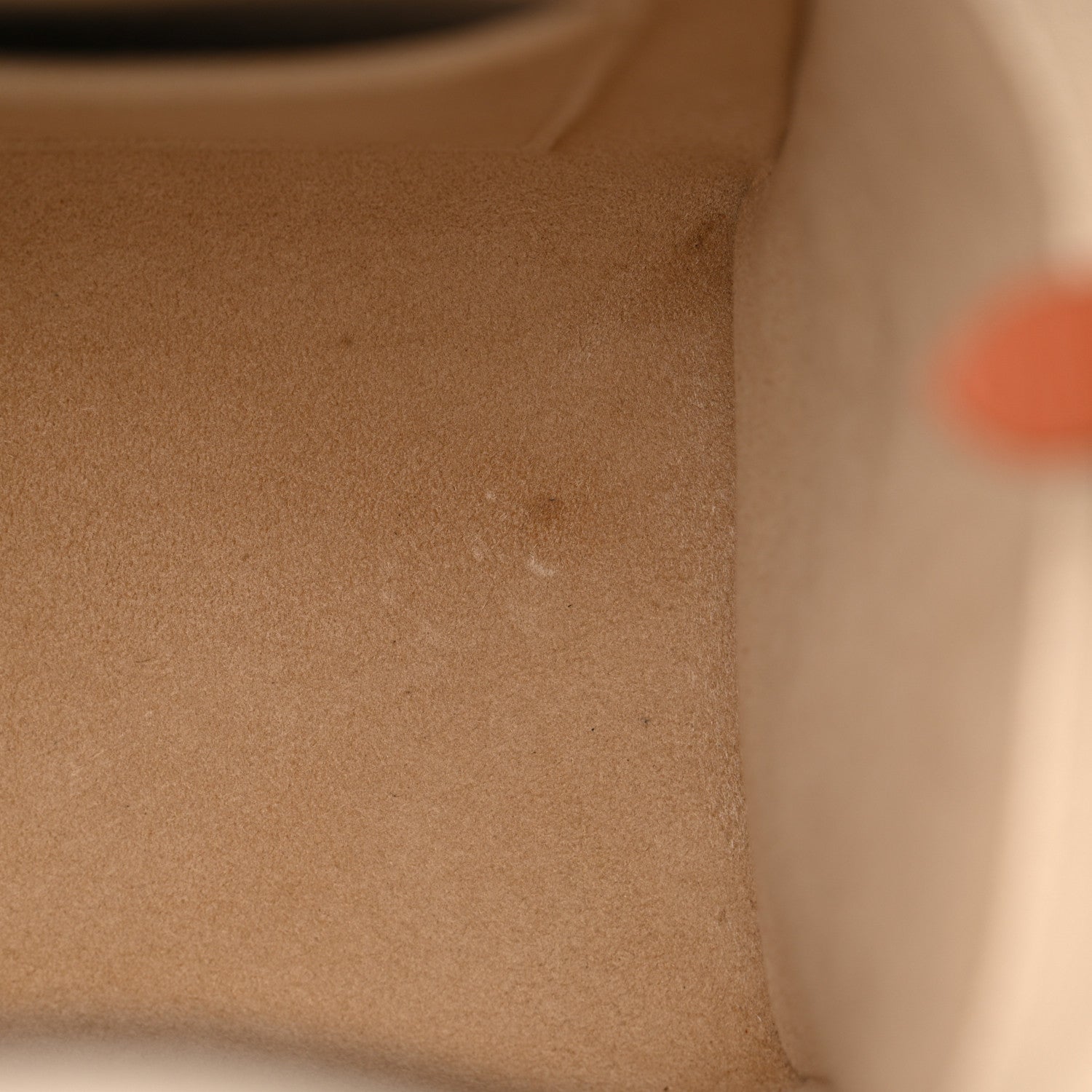 Louis Vuitton Calfskin Monogram Tufting On My Side Galet 11 of 14