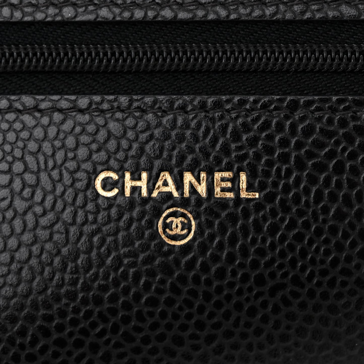 Caviar Quilted Wallet on Chain WOC Black