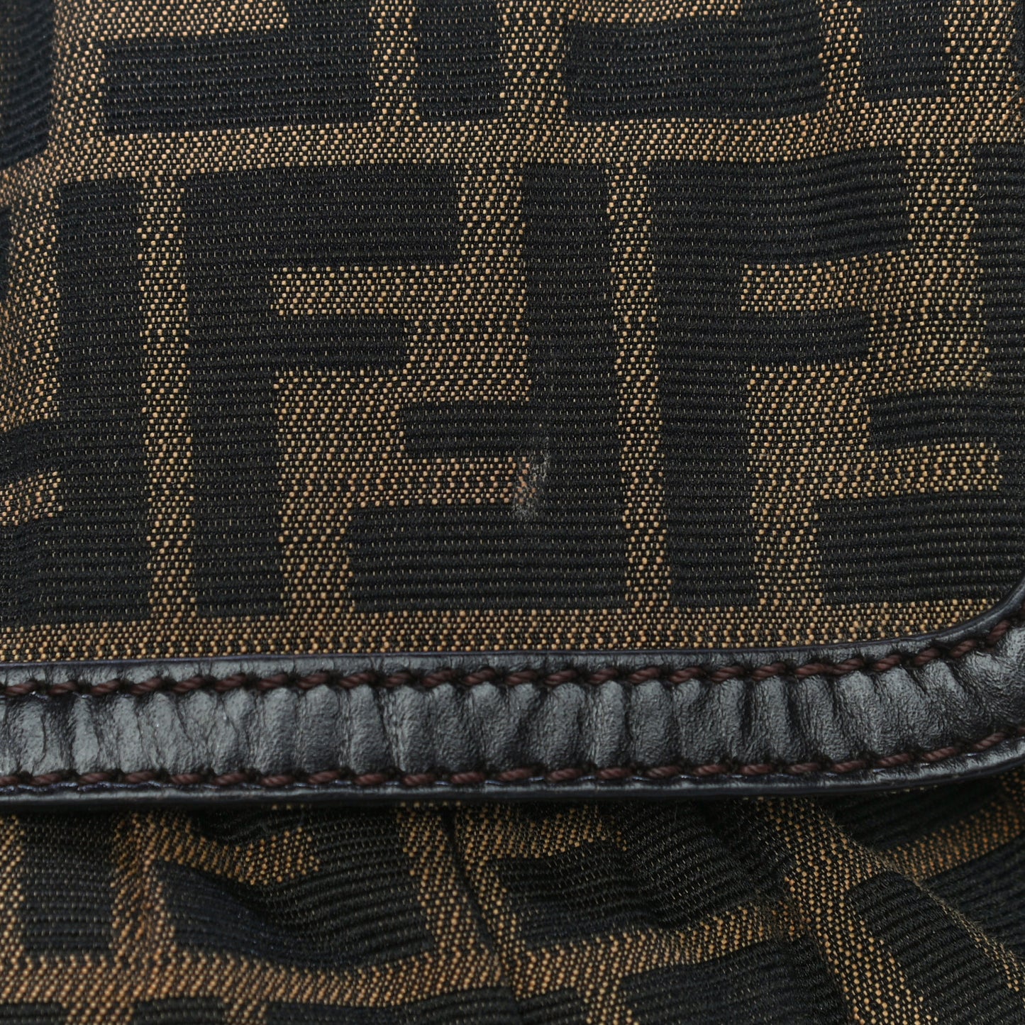 Zucca Small Chef Shoulder Bag Tobacco