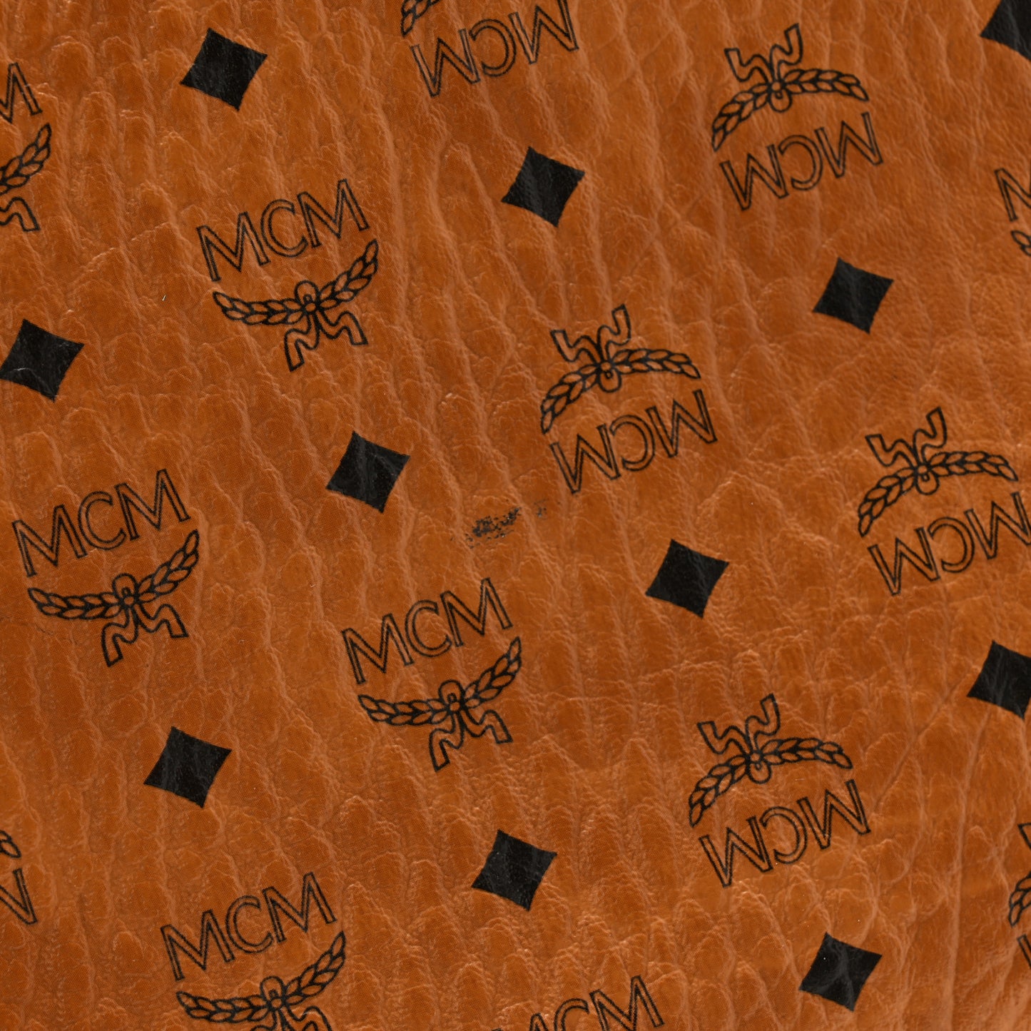 Visetos Medium Crossbody Pouch Cognac