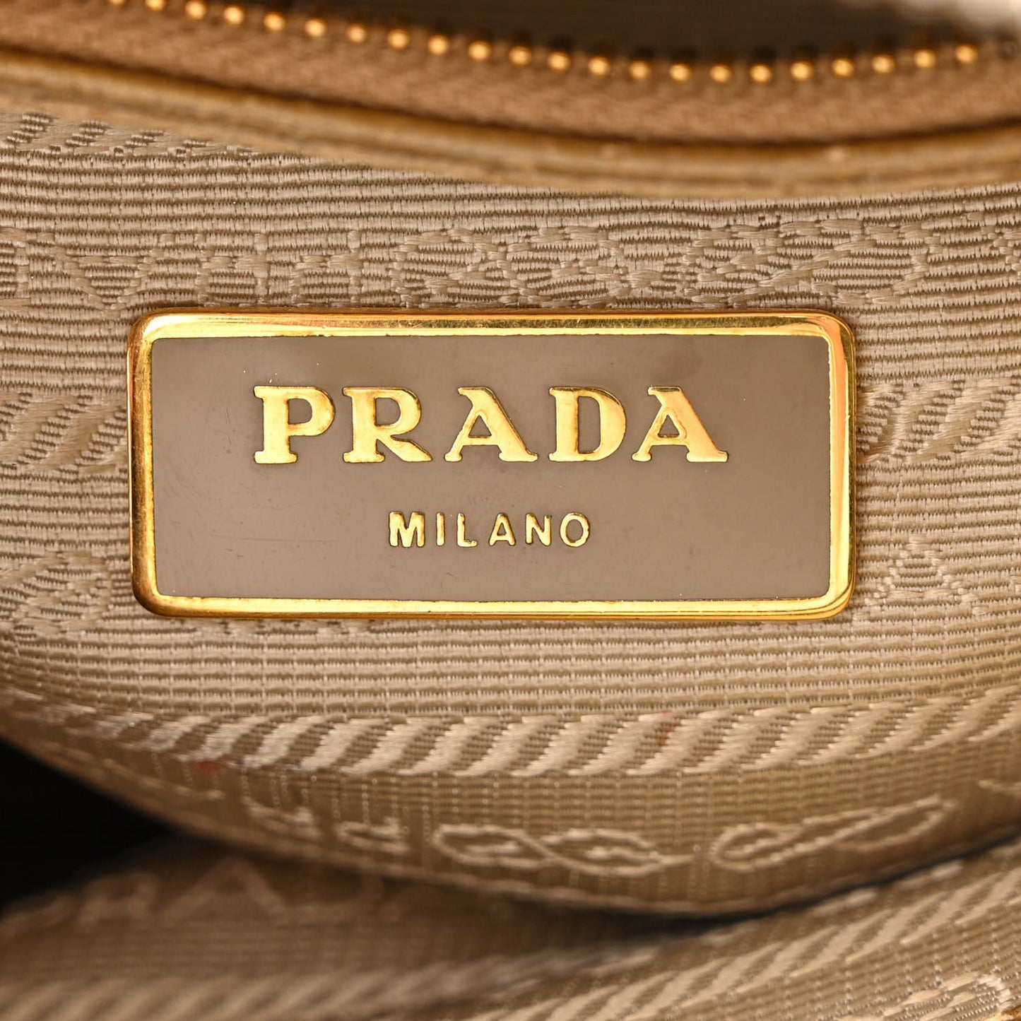 Saffiano Lux Small Promenade Tote Platino